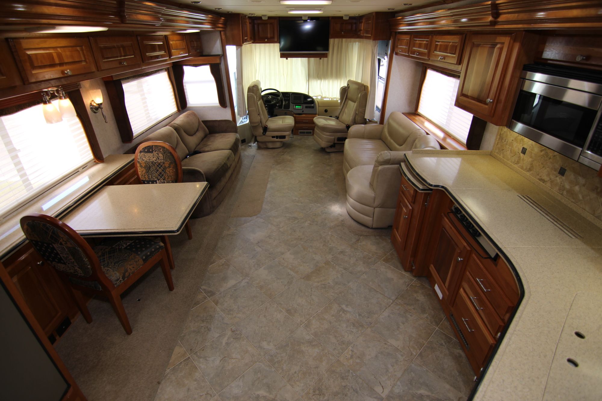 Used 2007 Monaco Camelot 42PDQ Class A  For Sale