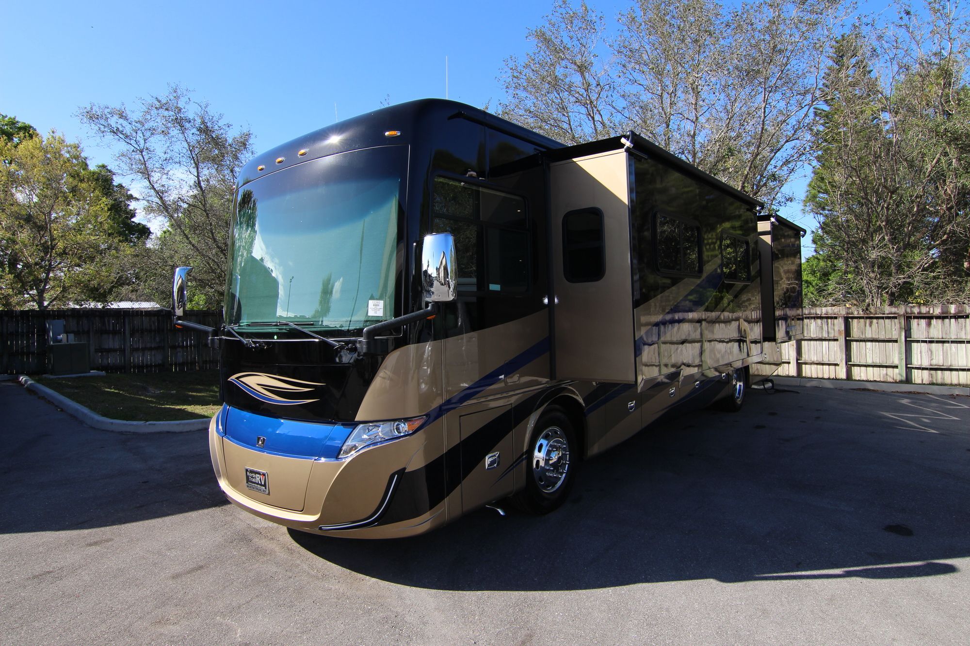 New 2019 Tiffin Motor Homes Allegro Red 37BA Class A  For Sale