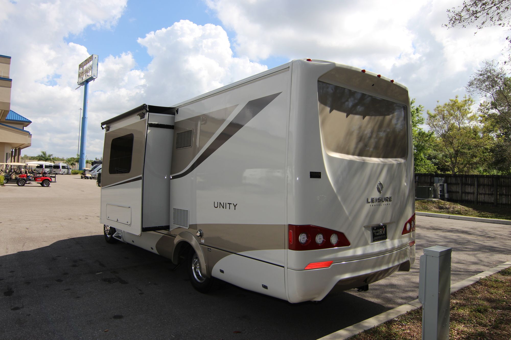 Used 2016 Leisure Van Unity 24CB Class C  For Sale