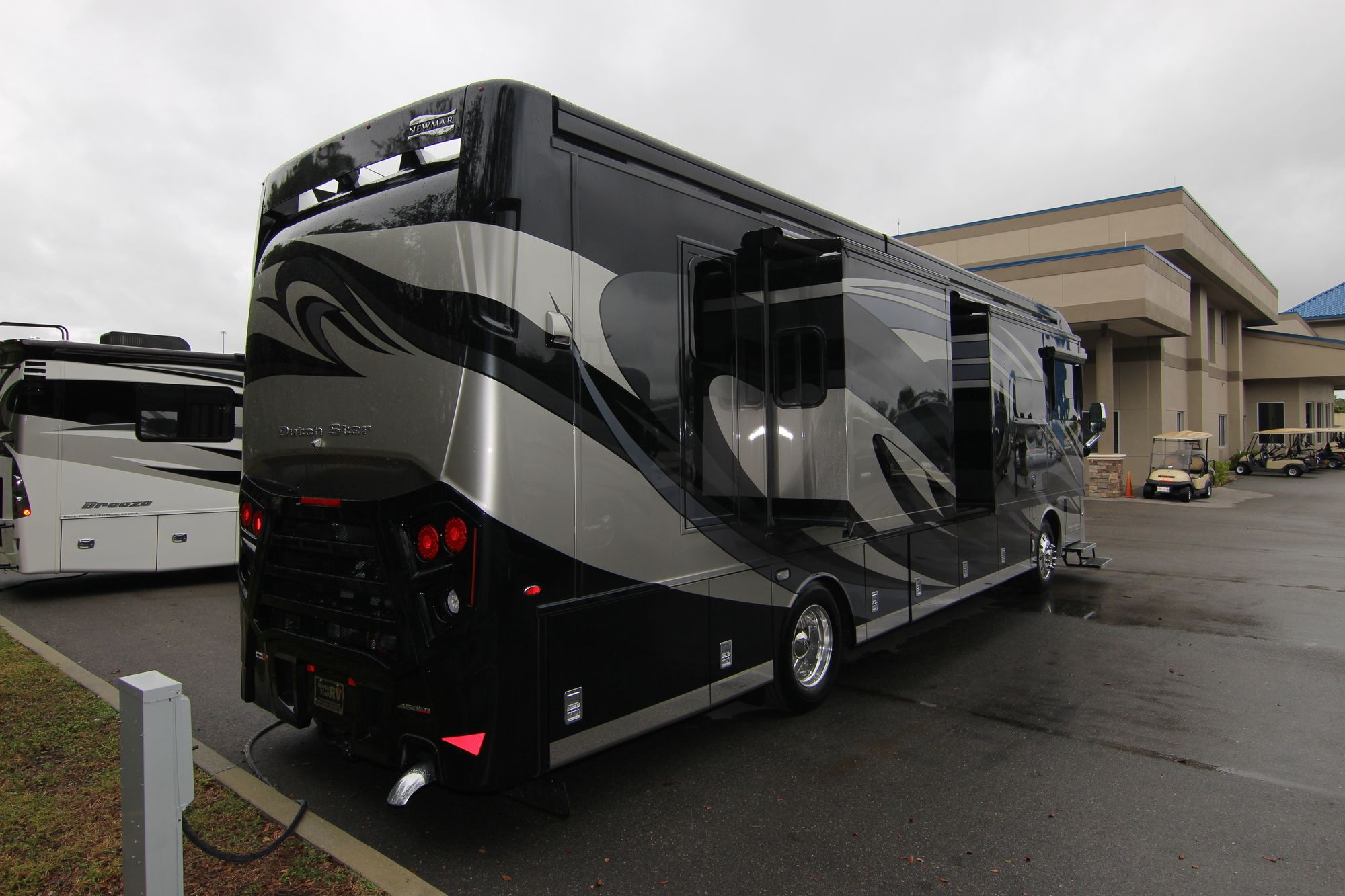New 2019 Newmar Dutch Star 3736 Class A  For Sale