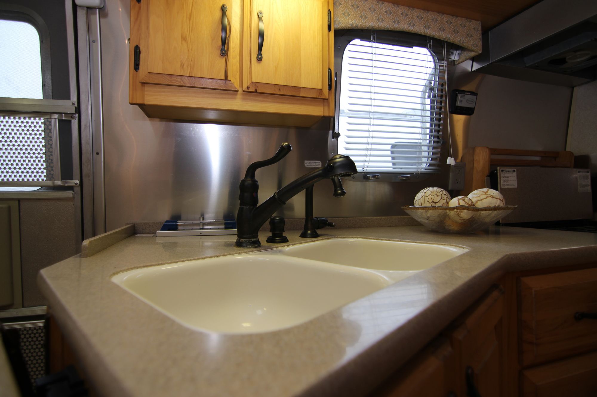 Used 2007 Airstream Classic 30-SLD Travel Trailer  For Sale