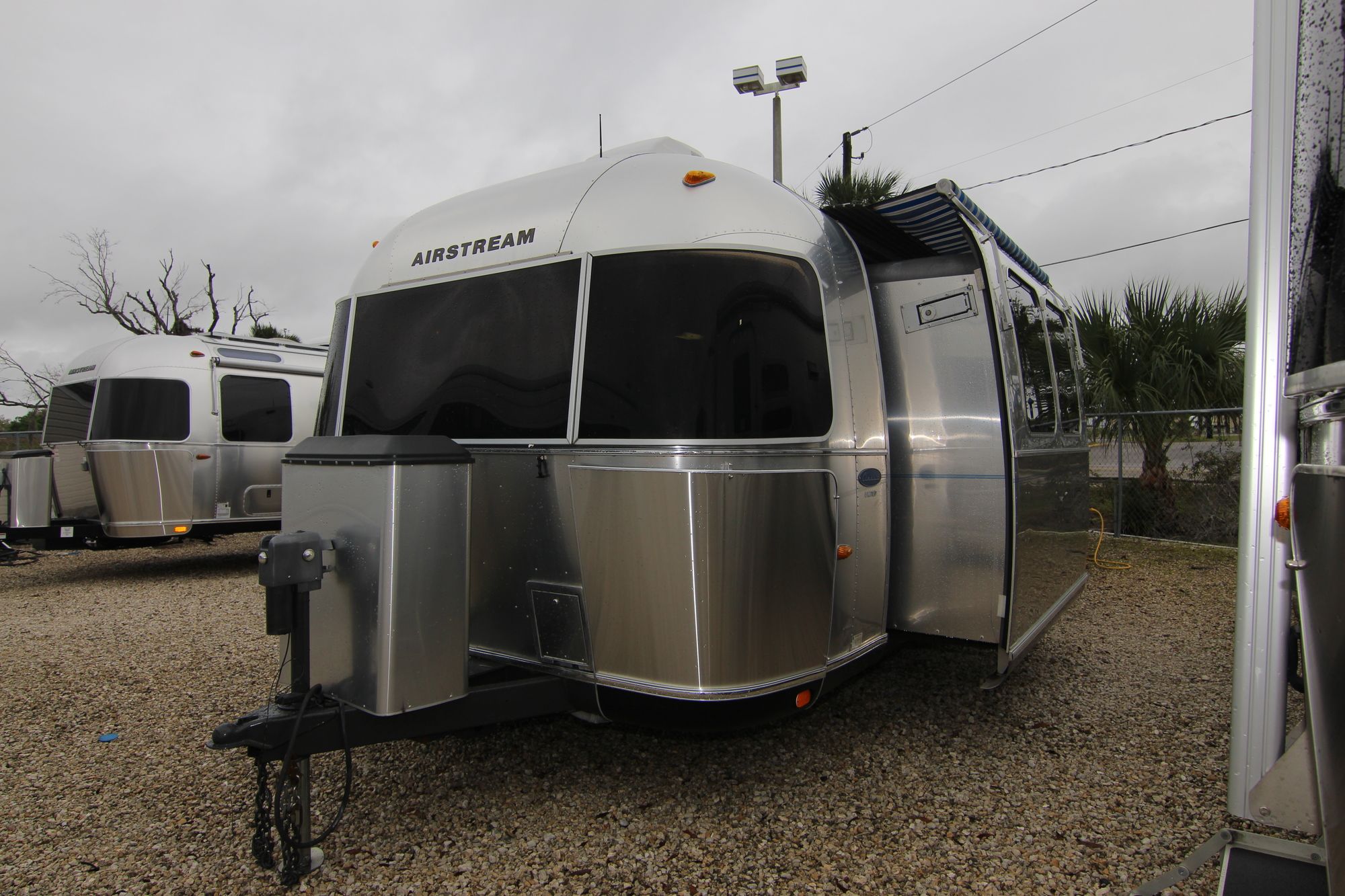 Used 2007 Airstream Classic 30-SLD Travel Trailer  For Sale
