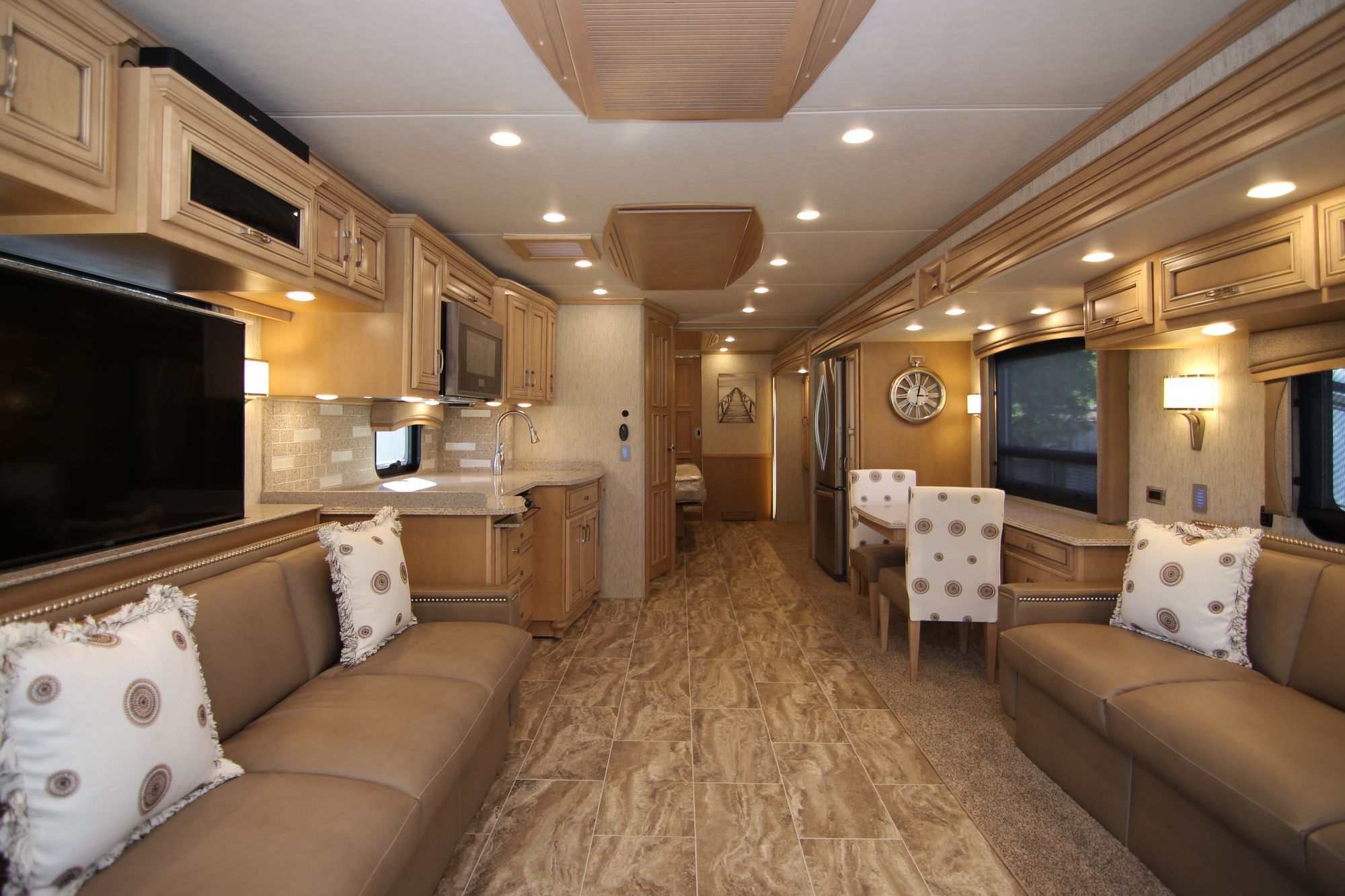 New 2019 Newmar Ventana Le 4037 Class A  For Sale