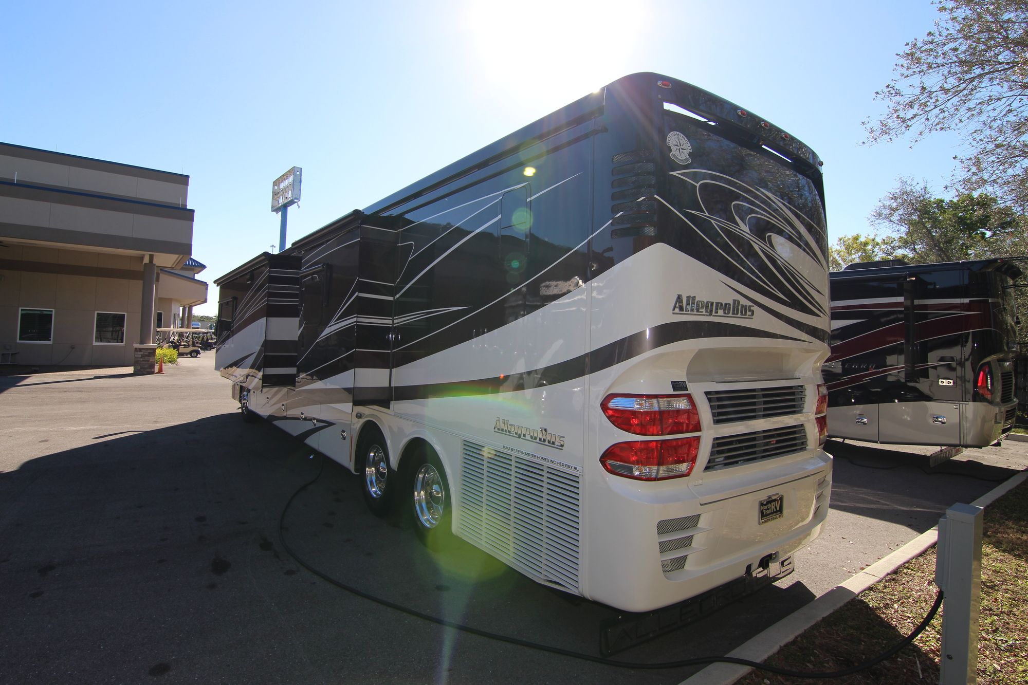 Used 2014 Tiffin Motor Homes Allegro Bus 45LP Class A  For Sale