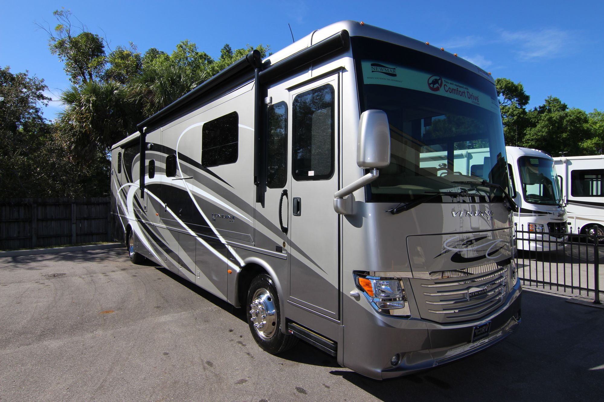 New 2019 Newmar Ventana Le 4037 Class A  For Sale