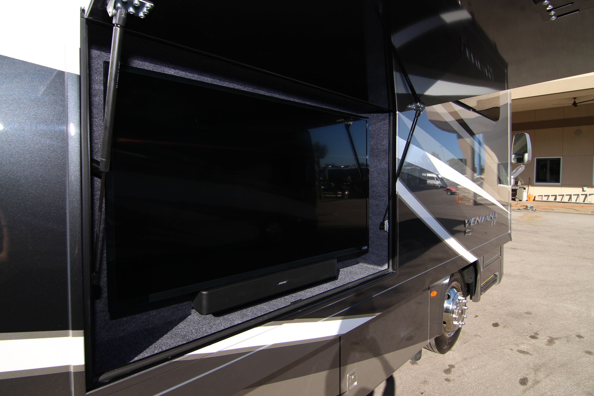 New 2019 Newmar Ventana Le 4037 Class A  For Sale