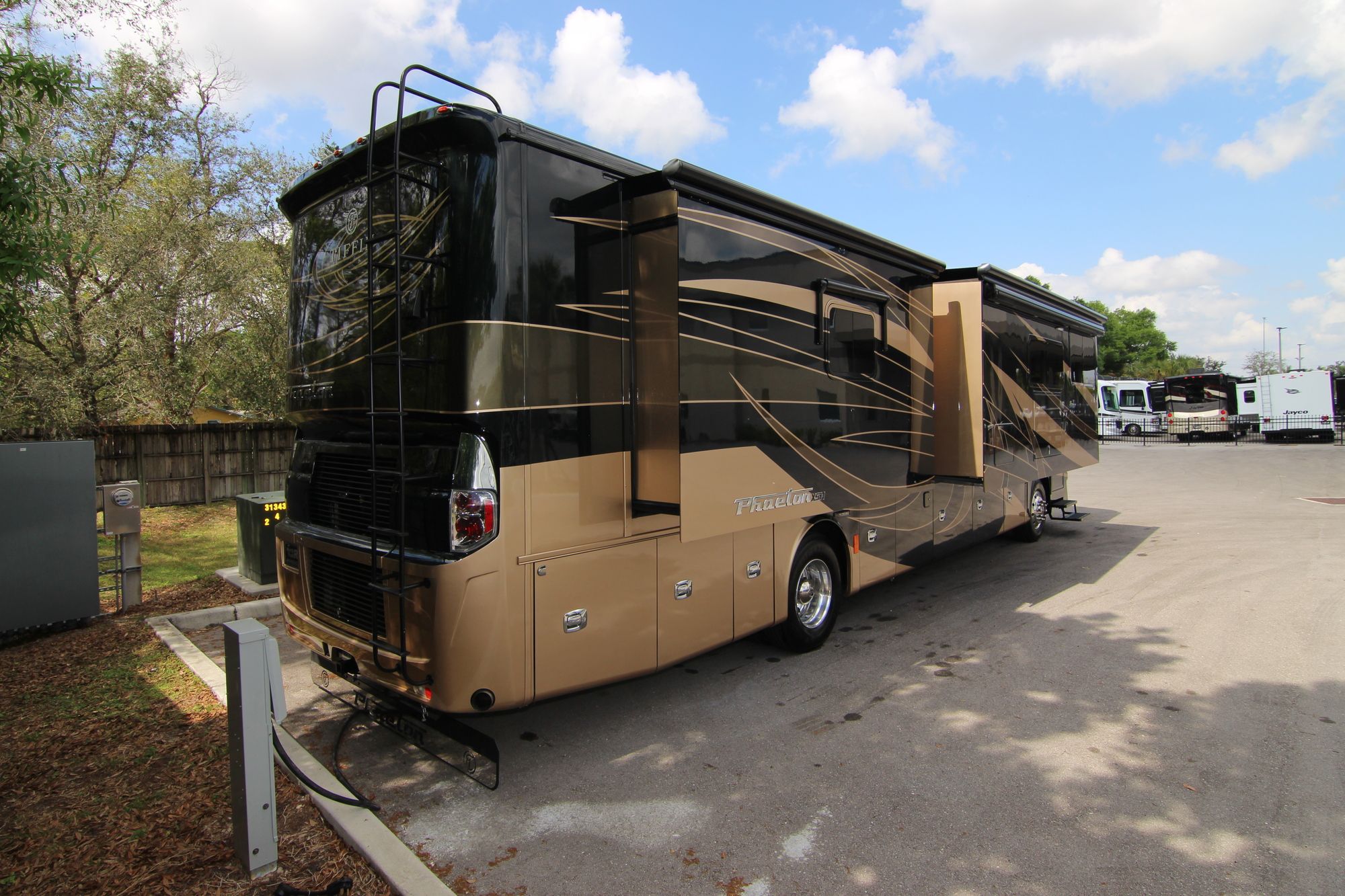 New 2019 Tiffin Motor Homes Phaeton 40 IH Class A  For Sale