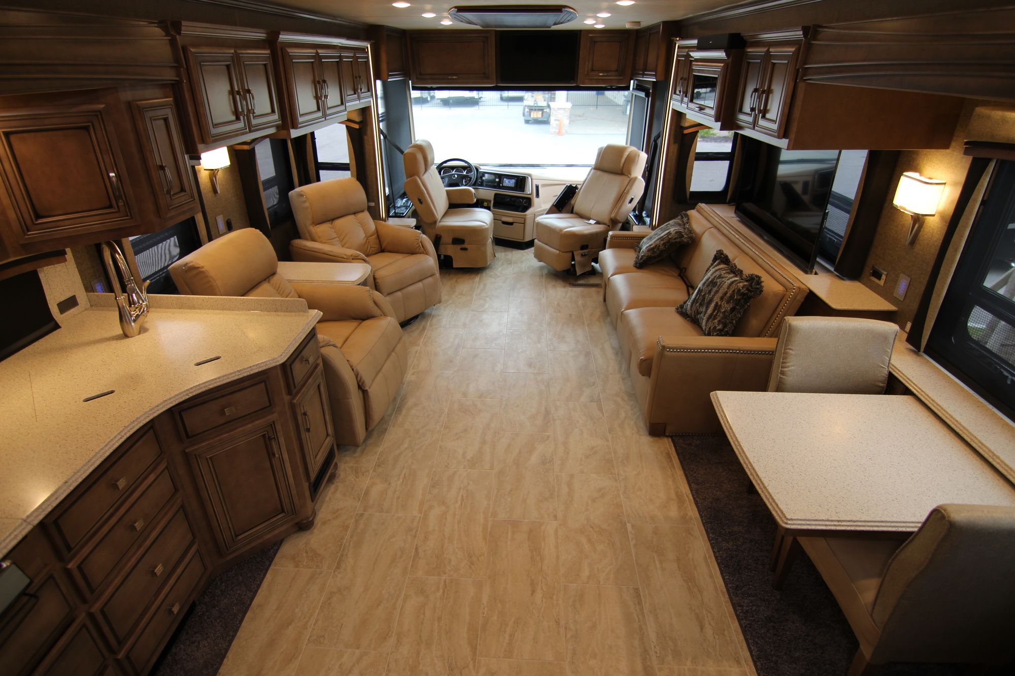 New 2019 Newmar Ventana Le 4002 Class A  For Sale