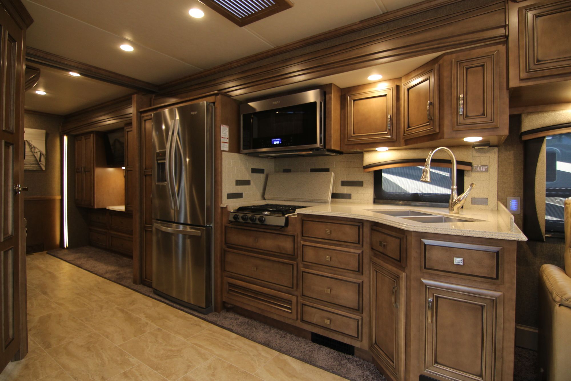 New 2019 Newmar Ventana Le 4002 Class A  For Sale