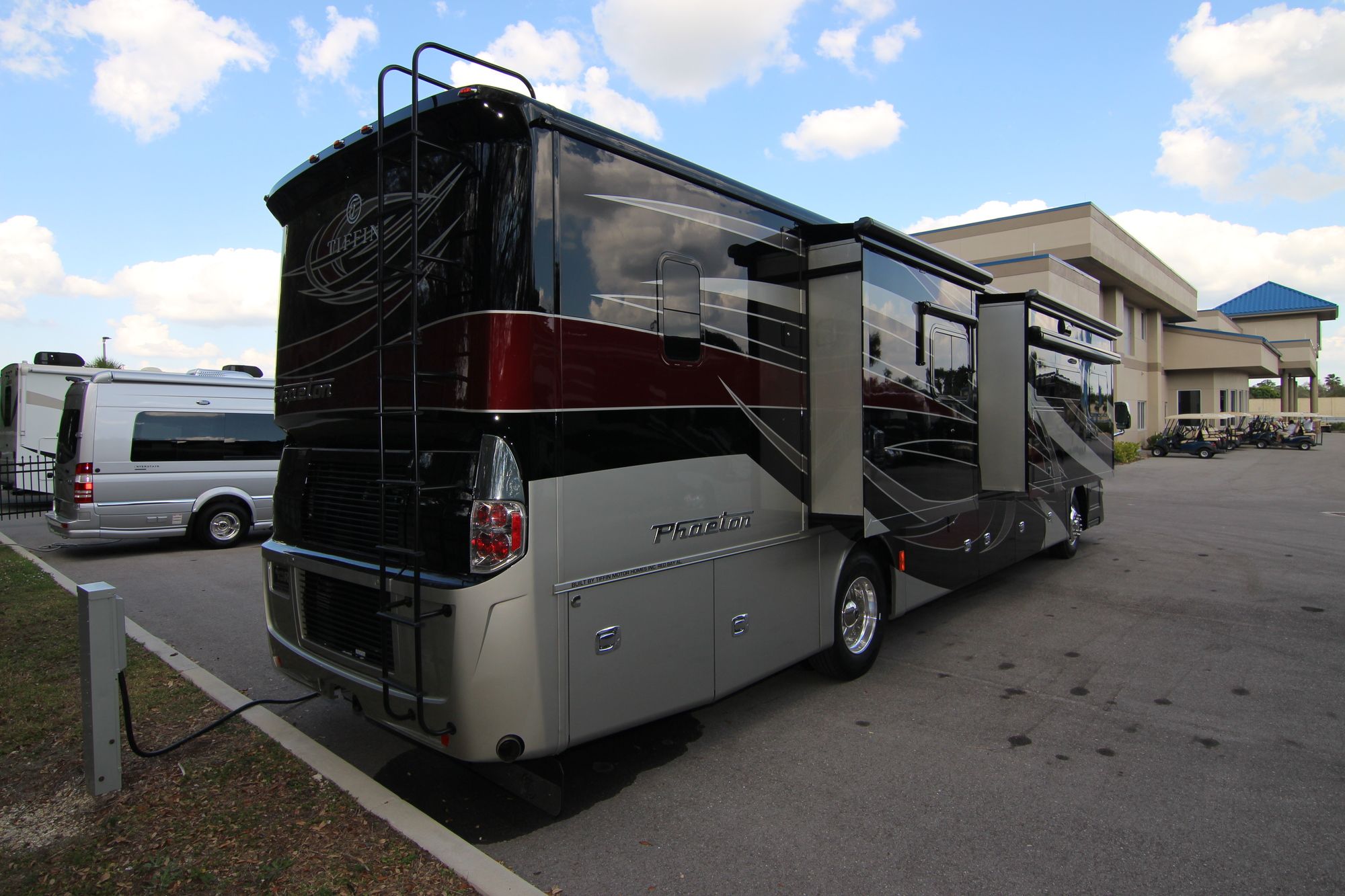 New 2019 Tiffin Motor Homes Phaeton 40QBH Class A  For Sale