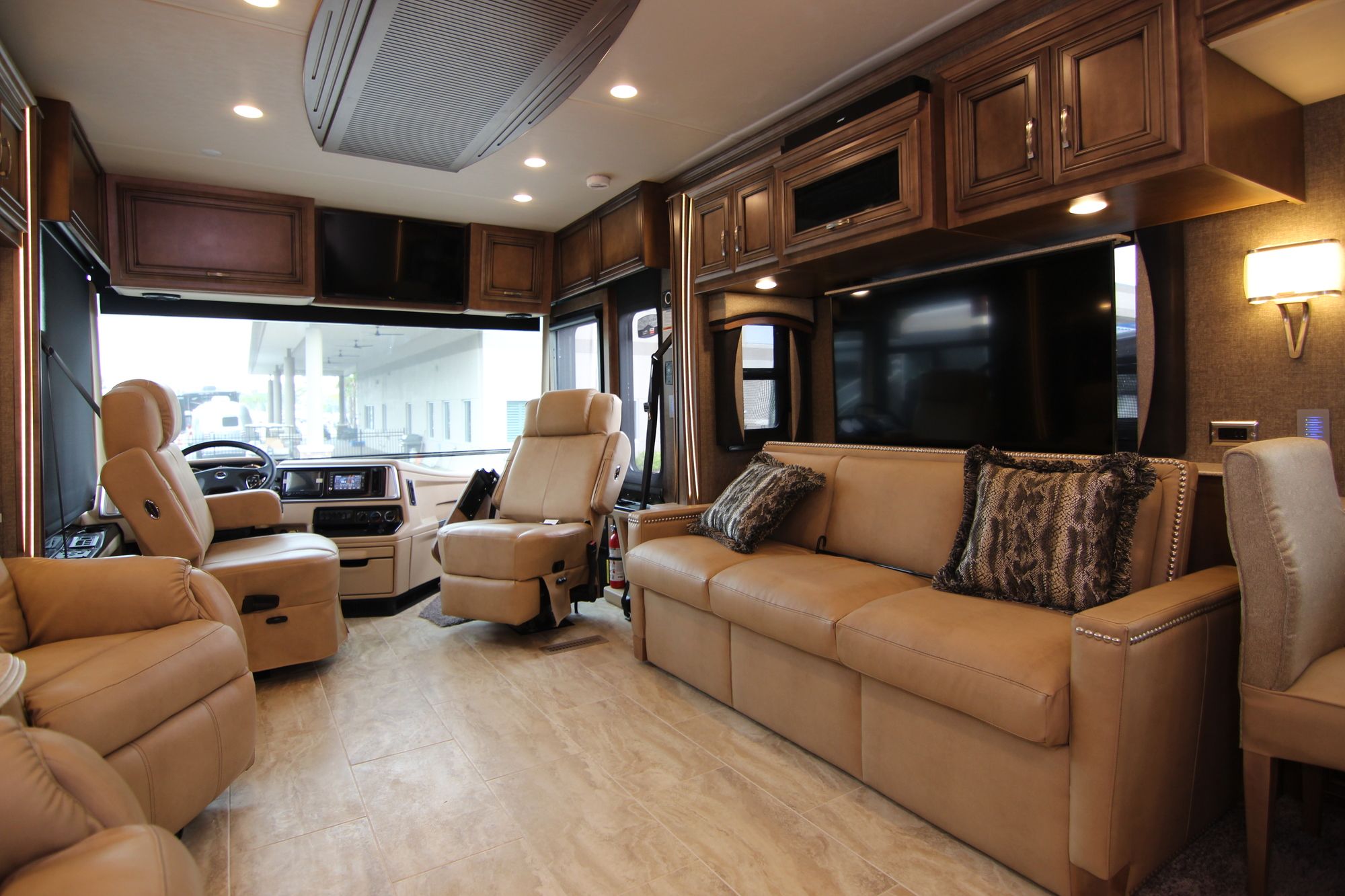 New 2019 Newmar Ventana Le 4002 Class A  For Sale