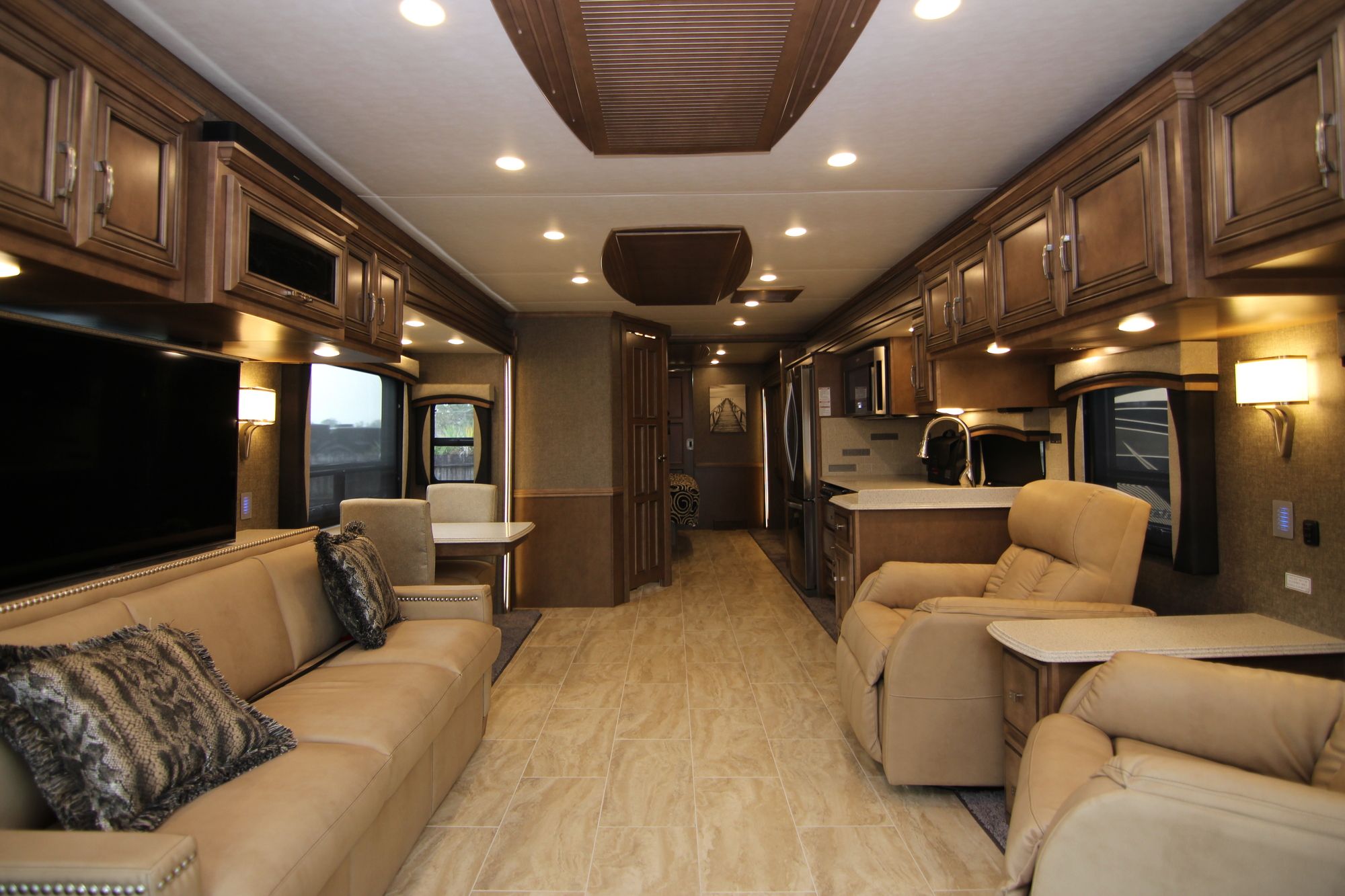 New 2019 Newmar Ventana Le 4002 Class A  For Sale