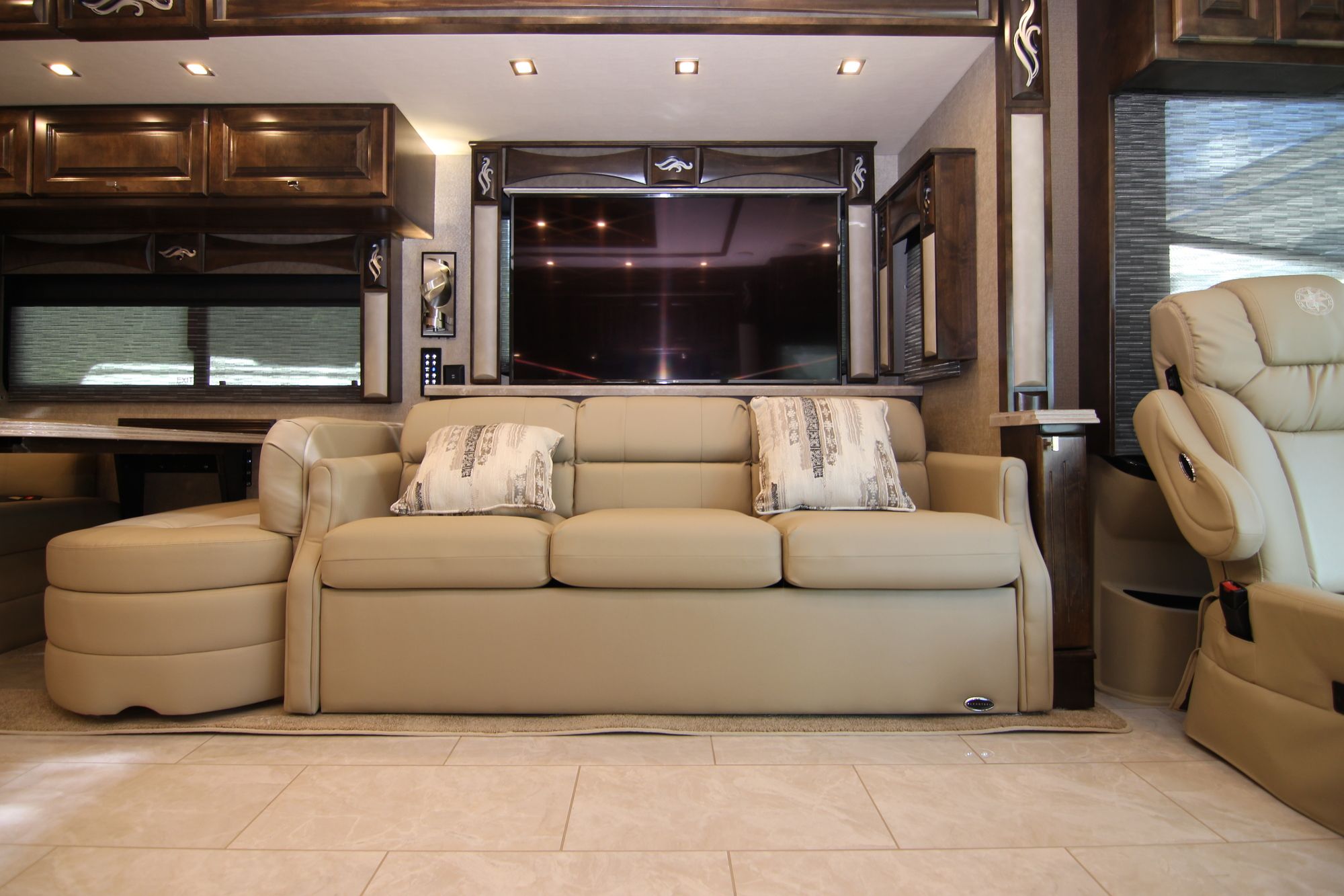 New 2019 Tiffin Motor Homes Phaeton 40QBH Class A  For Sale