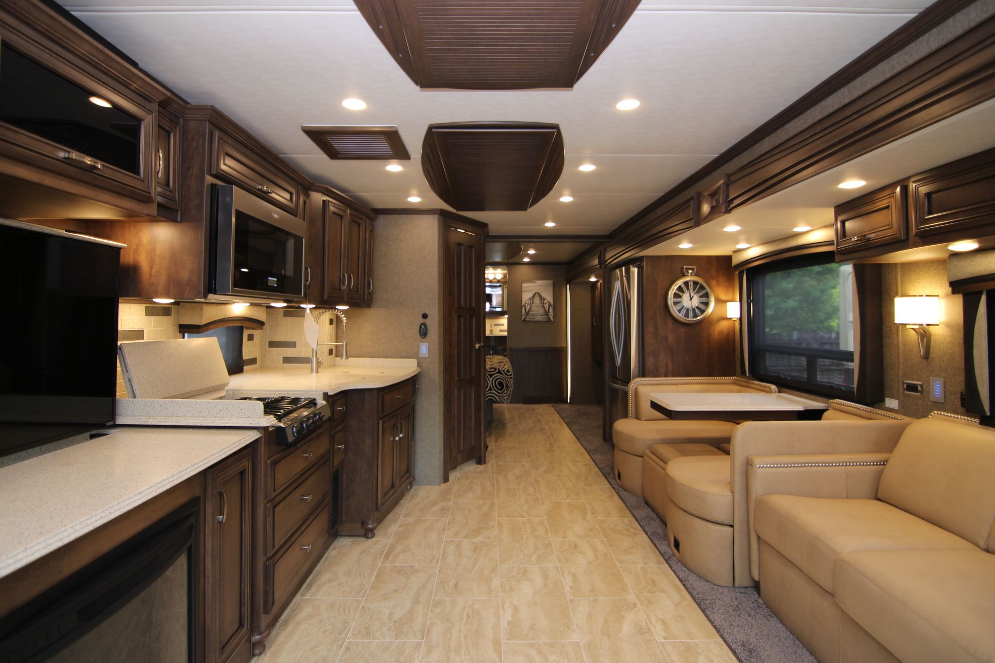 New 2019 Newmar Ventana Le 3709 Class A  For Sale