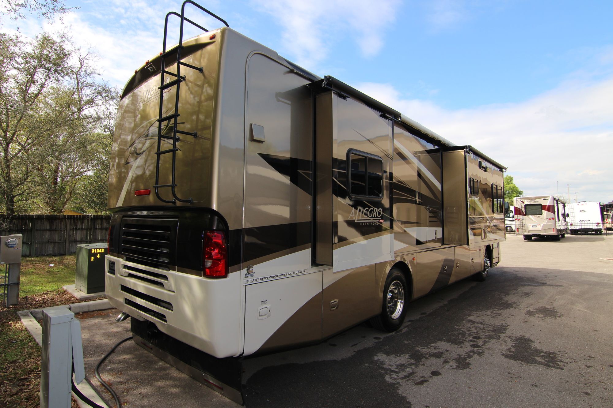 Used 2010 Tiffin Motor Homes Allegro Red 36QSA Class A  For Sale