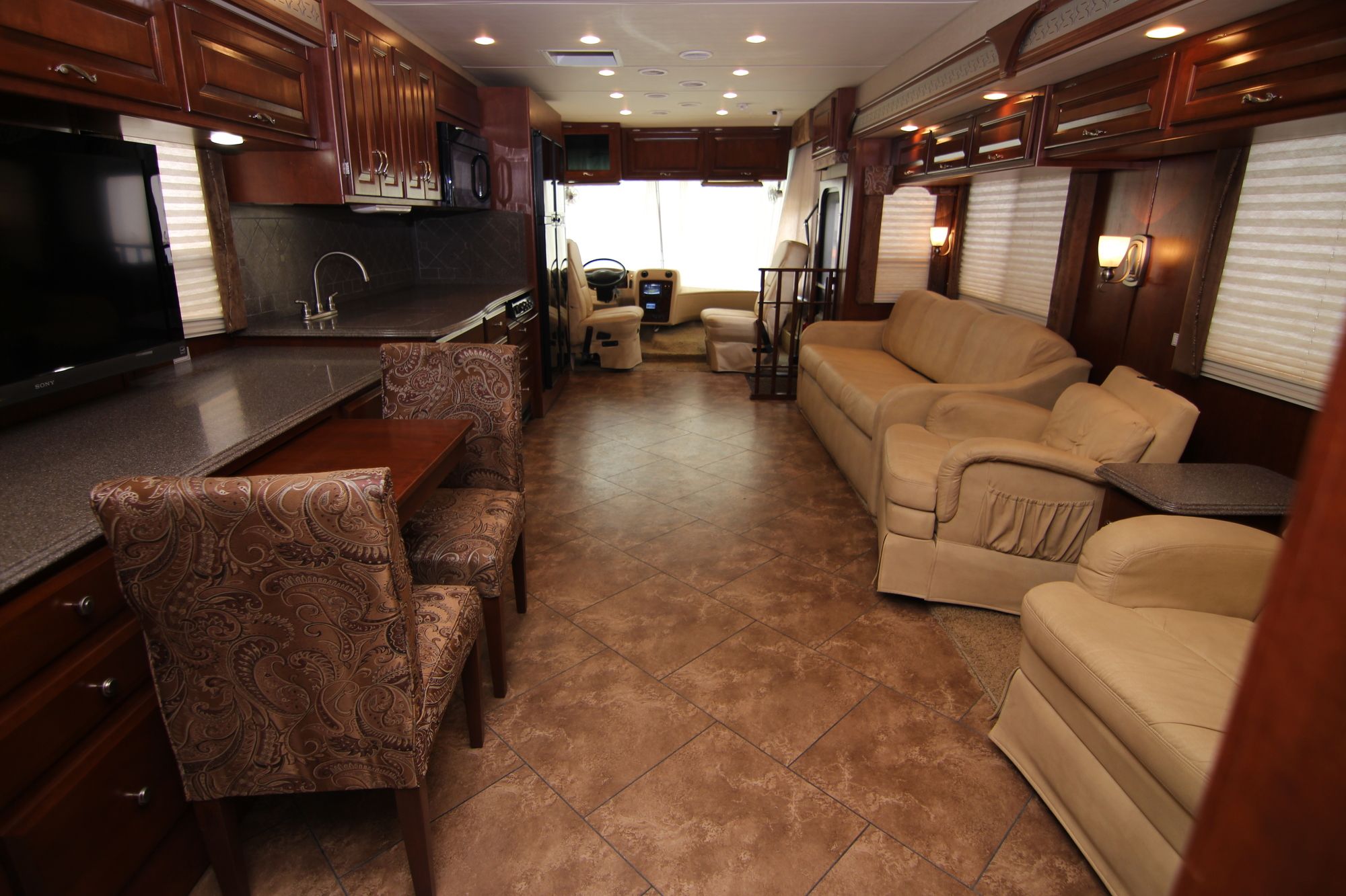 Used 2012 Newmar Canyon Star 3856 Class A  For Sale