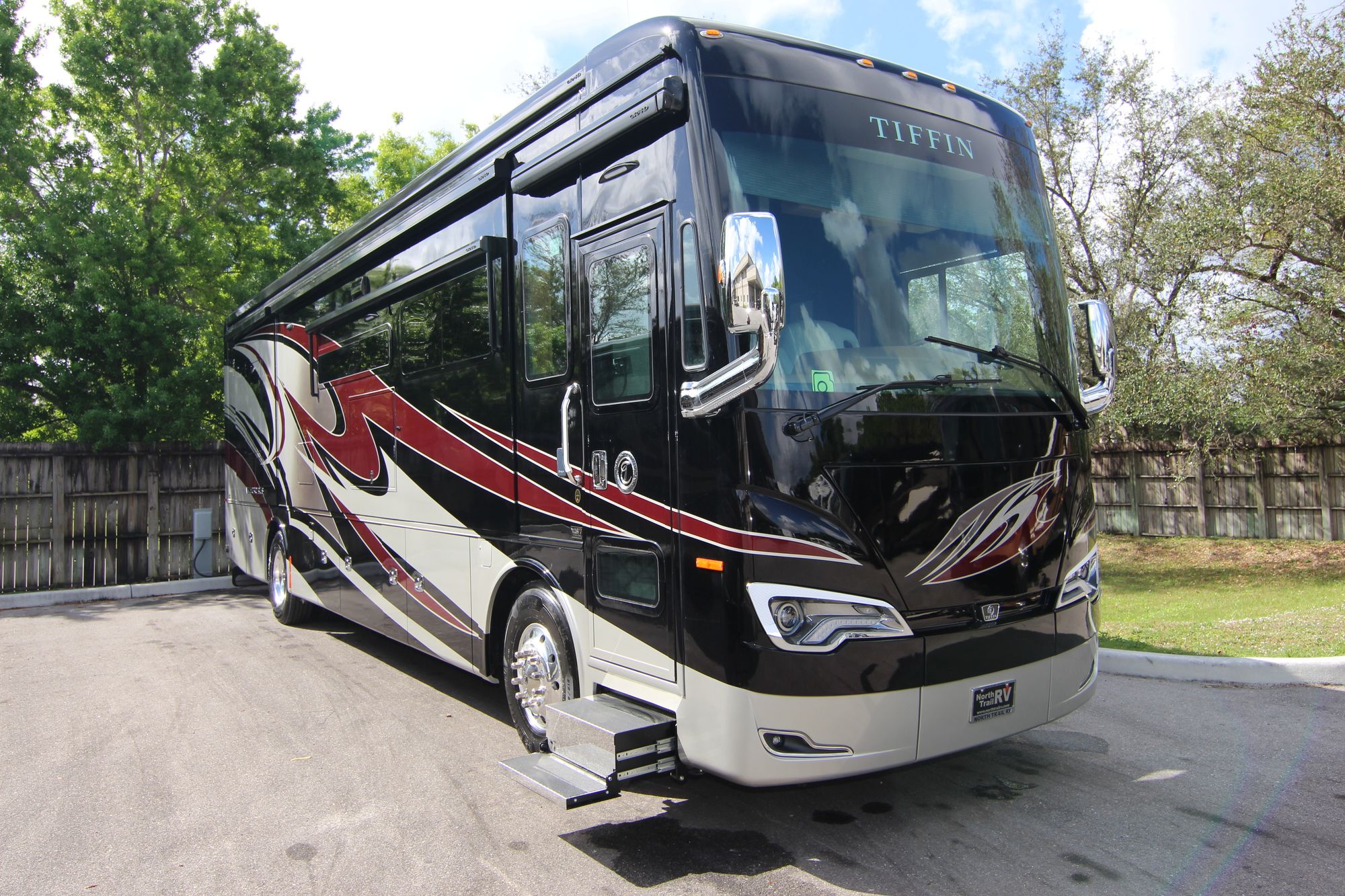 New 2019 Tiffin Motor Homes Allegro Bus 37AP Class A  For Sale