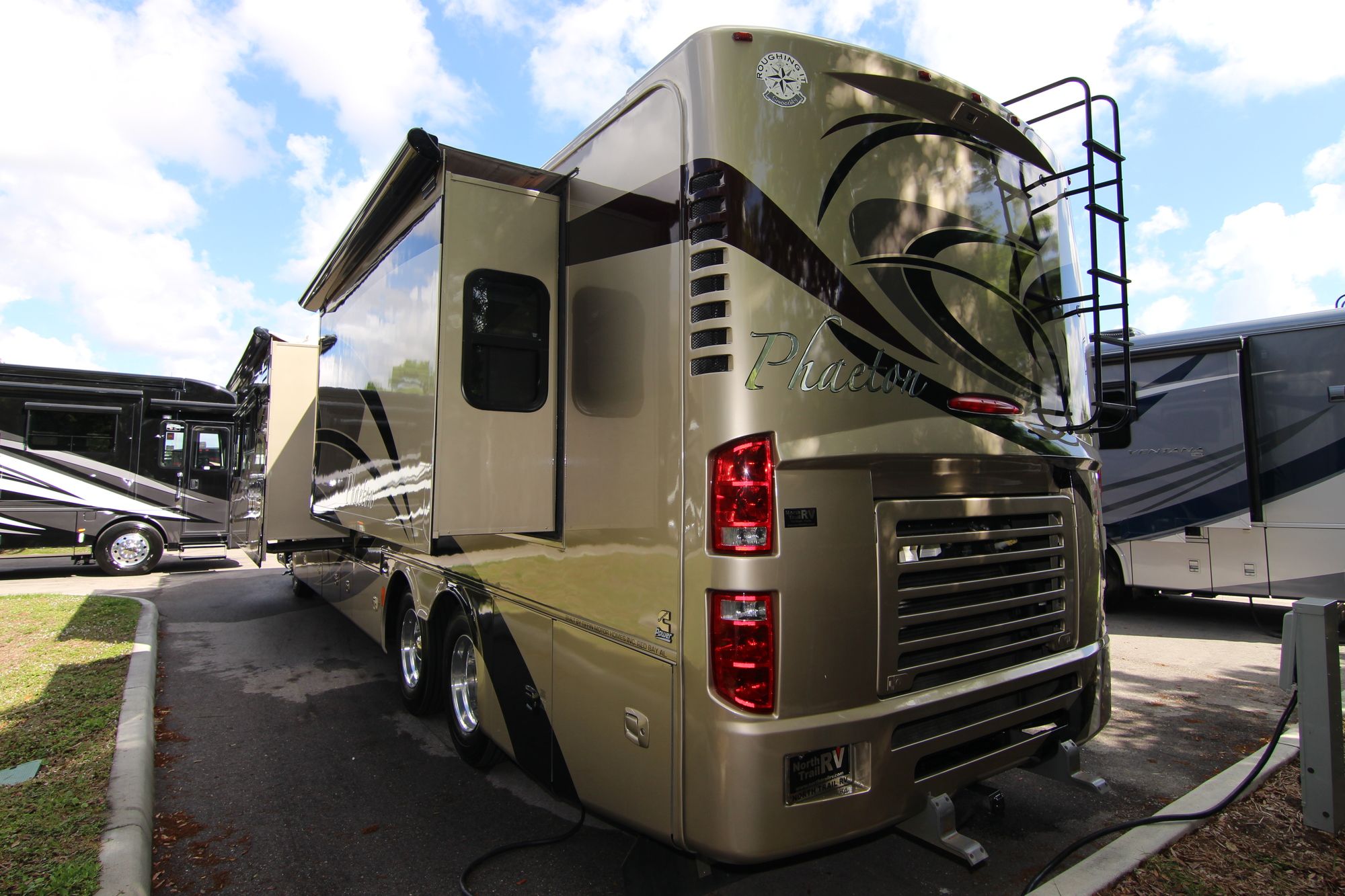 Used 2008 Tiffin Motor Homes Phaeton 42QRH Class A  For Sale