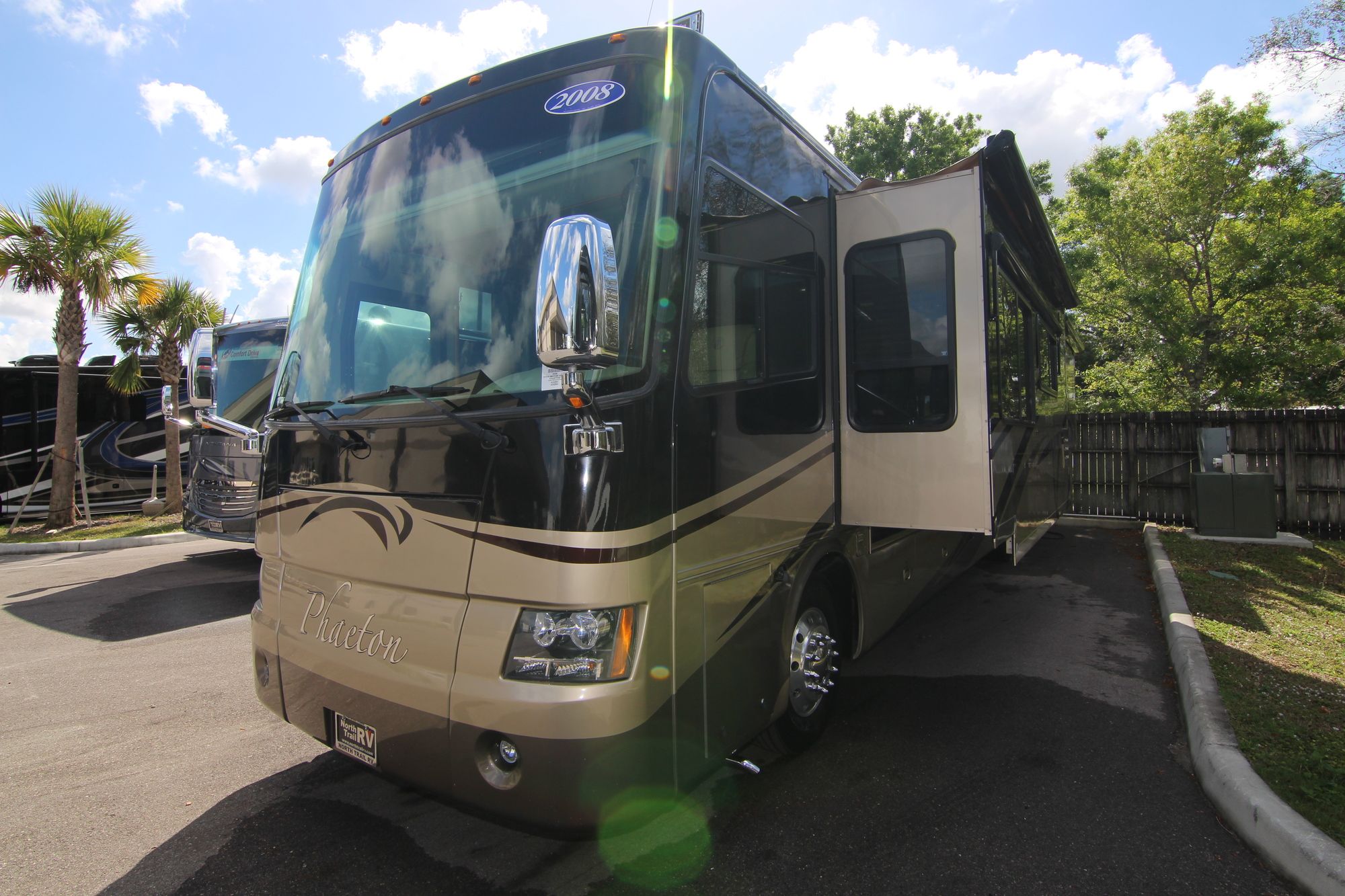 Used 2008 Tiffin Motor Homes Phaeton 42QRH Class A  For Sale