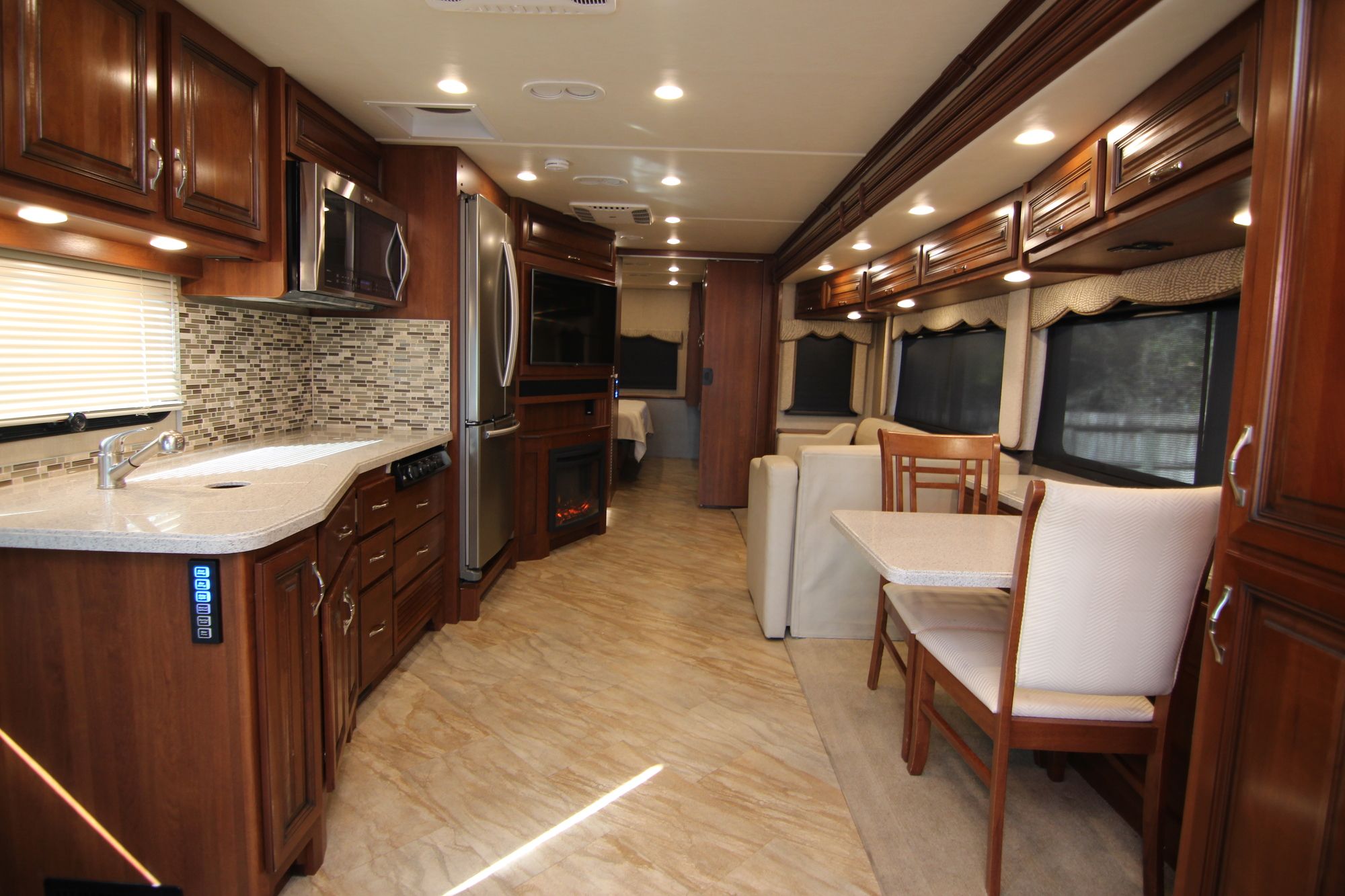 Used 2016 Holiday Rambler Vacationer 35DK Class A  For Sale