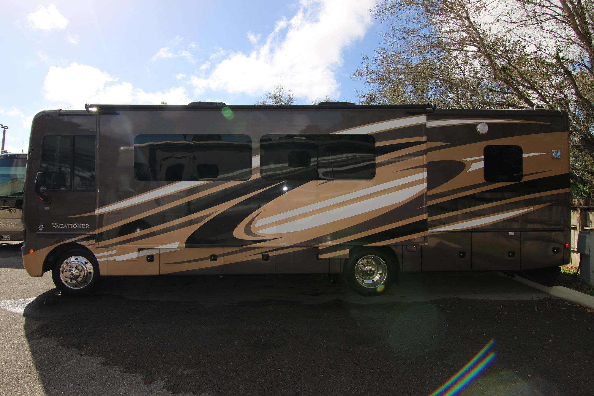 Used 2016 Holiday Rambler Vacationer 35DK Class A  For Sale