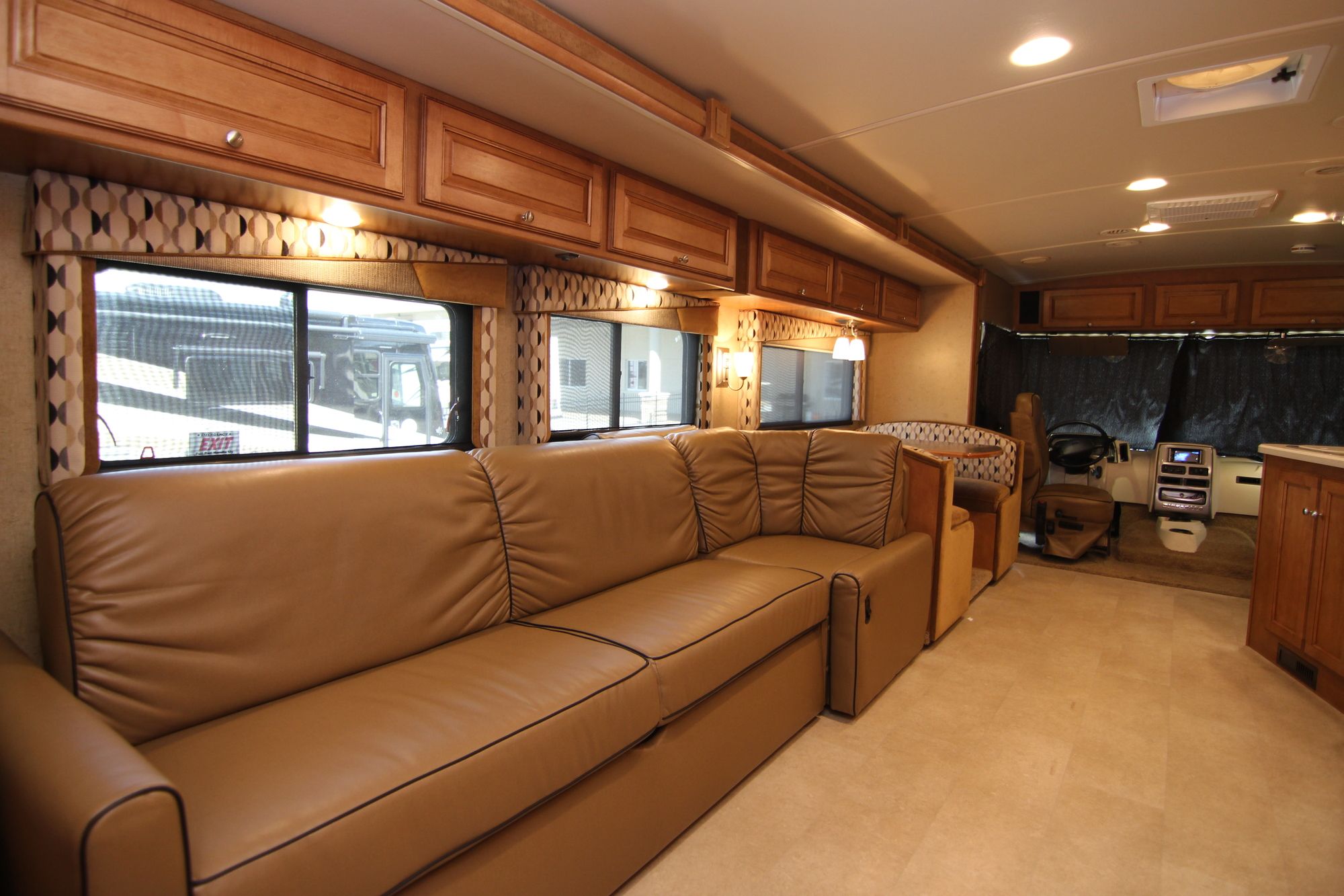 Used 2015 Winnebago Vista 35F Class A  For Sale