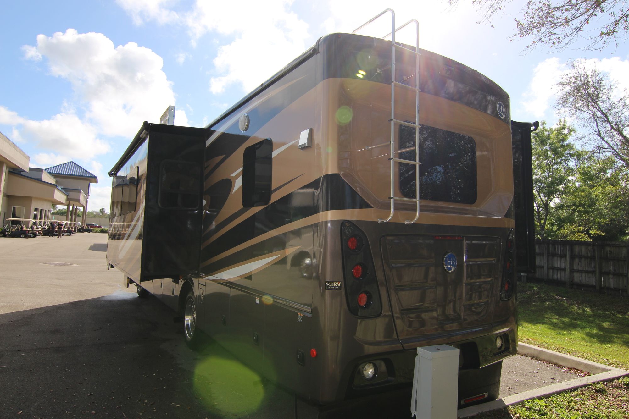 Used 2016 Holiday Rambler Vacationer 35DK Class A  For Sale