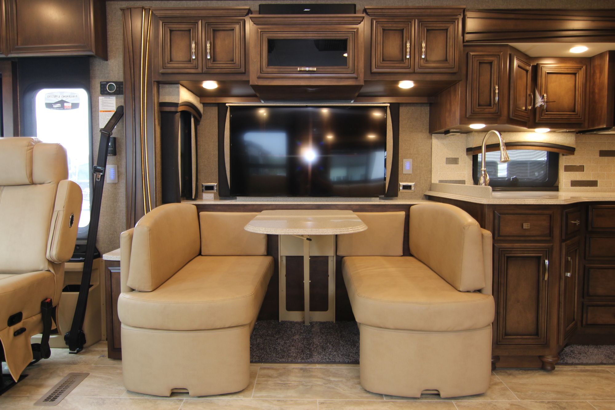 New 2019 Newmar Ventana Le 3412 Class A  For Sale