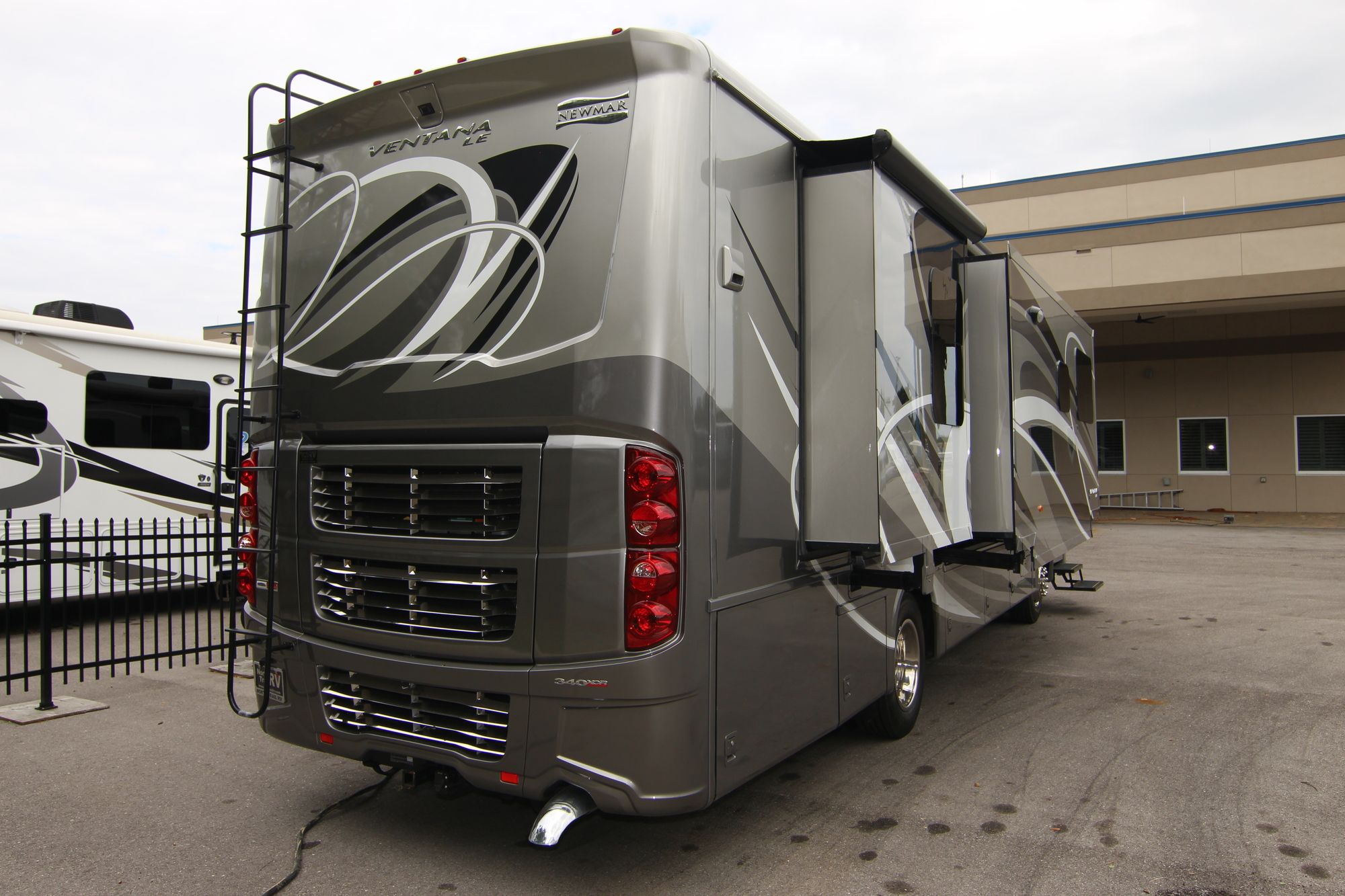 New 2019 Newmar Ventana Le 3412 Class A  For Sale