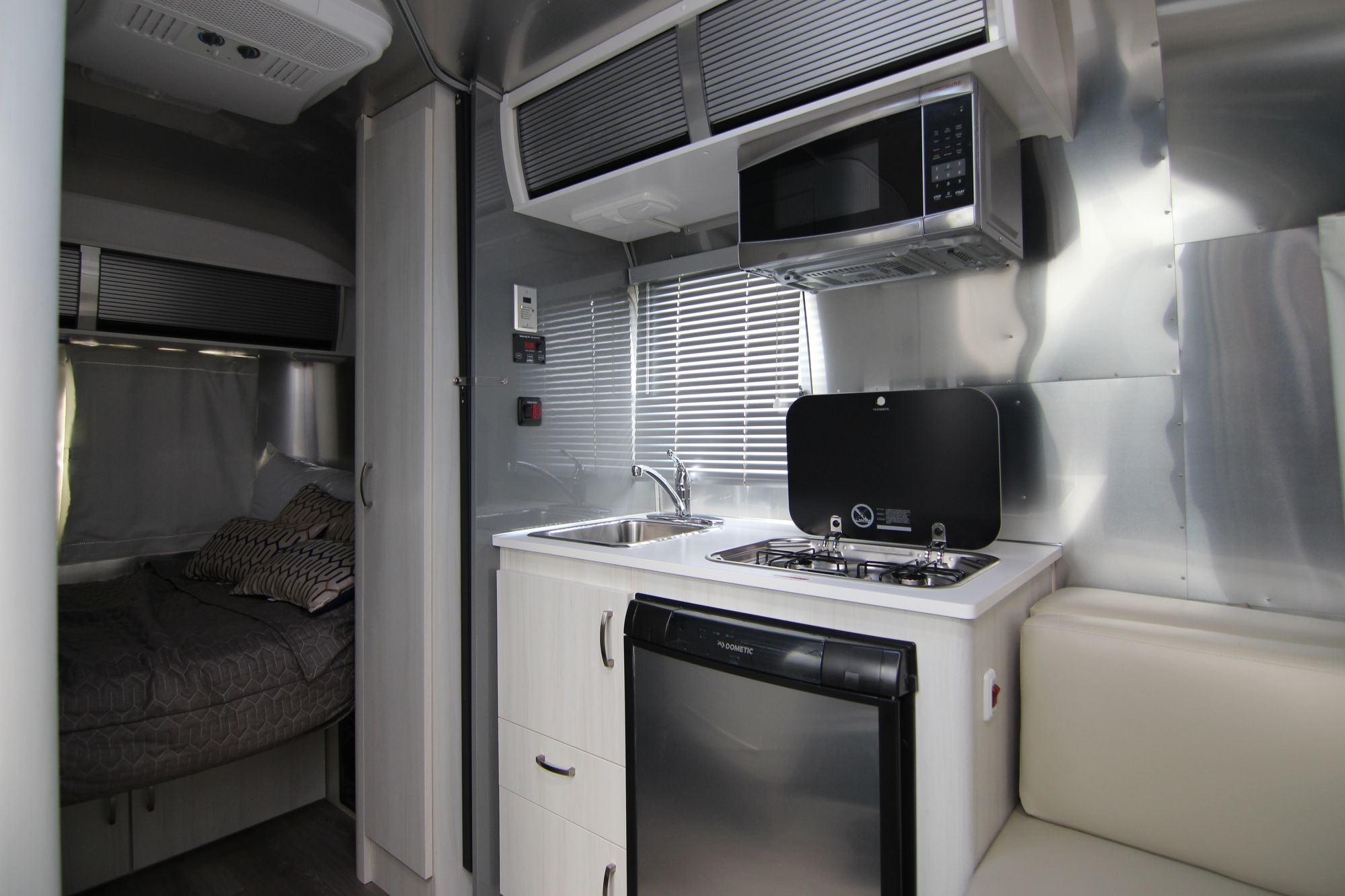 New 2019 Airstream Sport 16RB Travel Trailer  For Sale