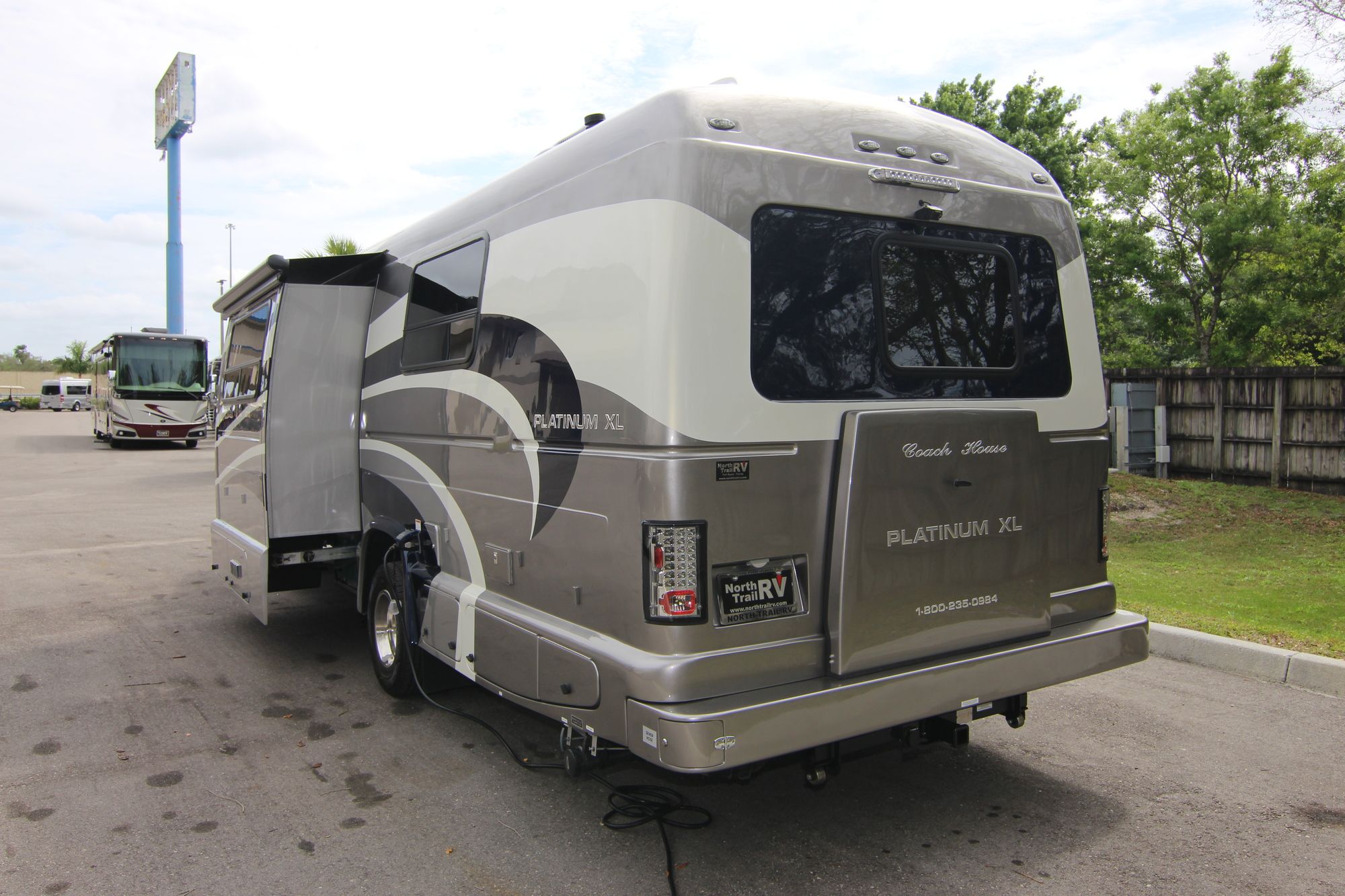 Used 2019 Coach House Platinum 261XL Class C  For Sale