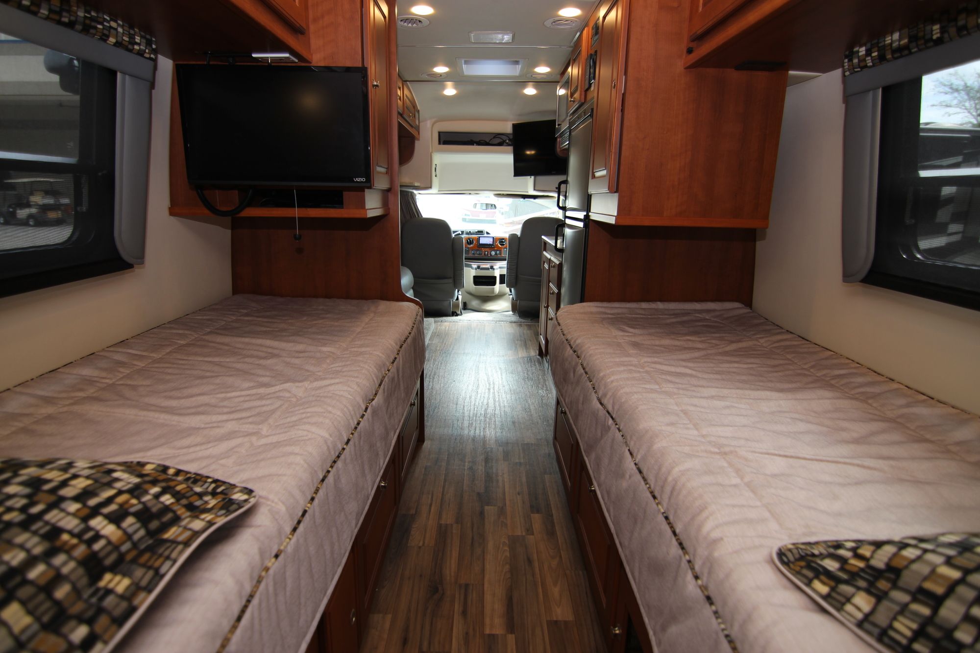 Used 2019 Coach House Platinum 261XL Class C  For Sale