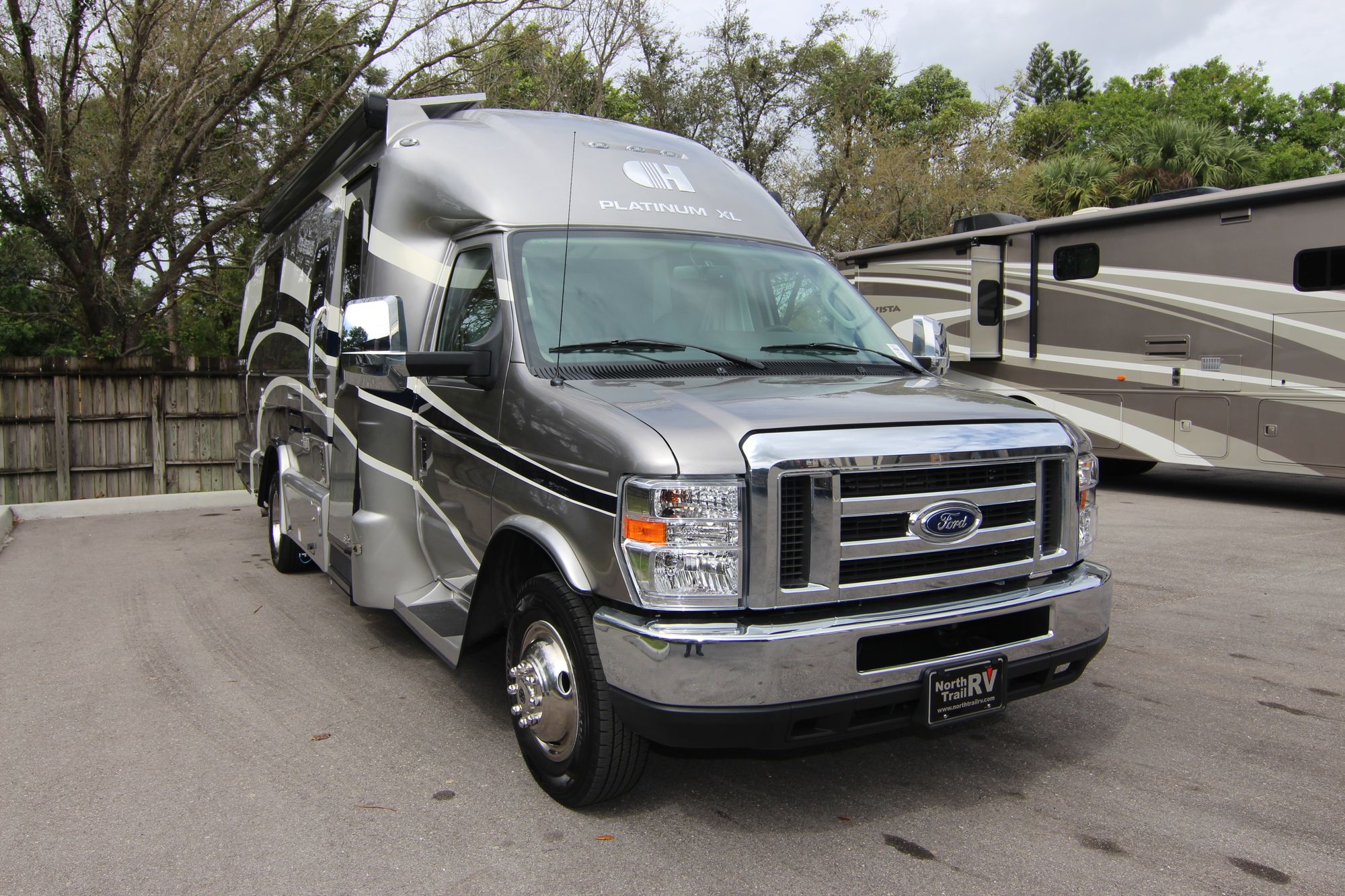 Used 2019 Coach House Platinum 261XL Class C  For Sale