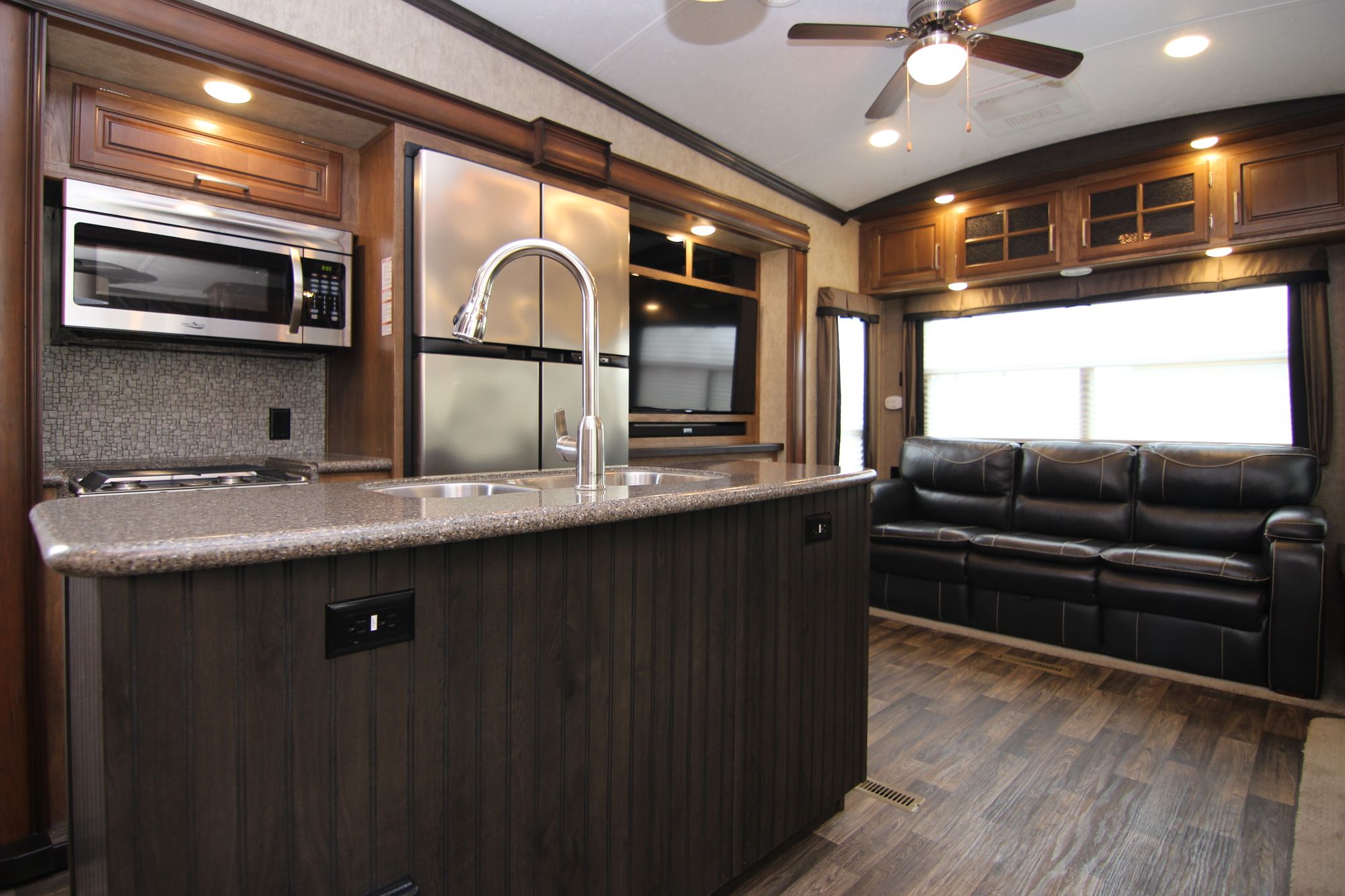 Used 2016 Keystone Montana 316RL Fifth Wheel  For Sale