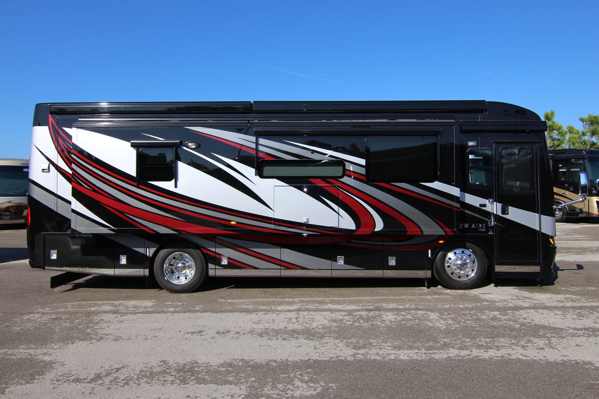 Used 2019 Newmar New Aire 3343 Class A  For Sale