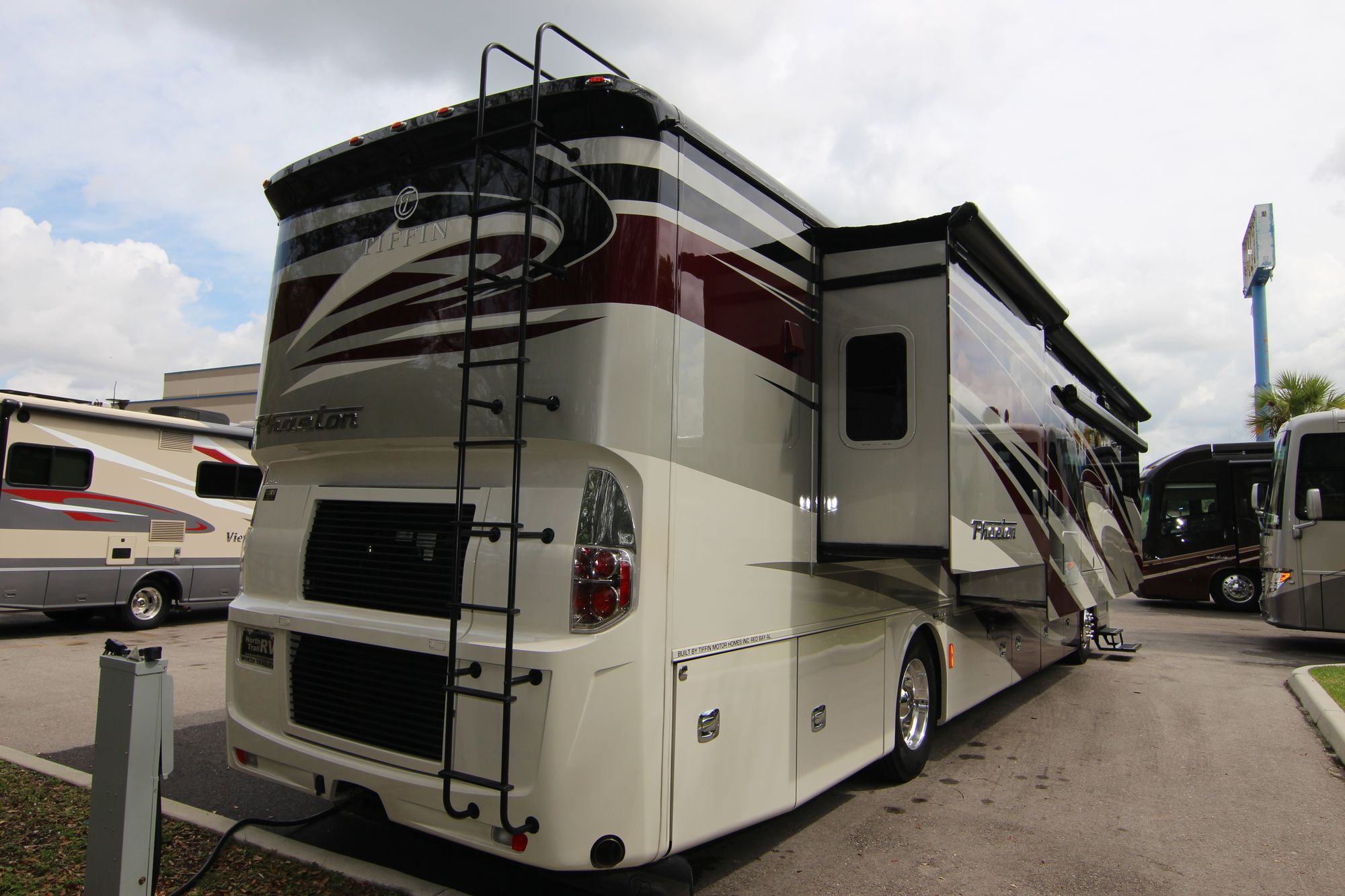 Used 2017 Tiffin Motor Homes Phaeton 40AH Class A  For Sale