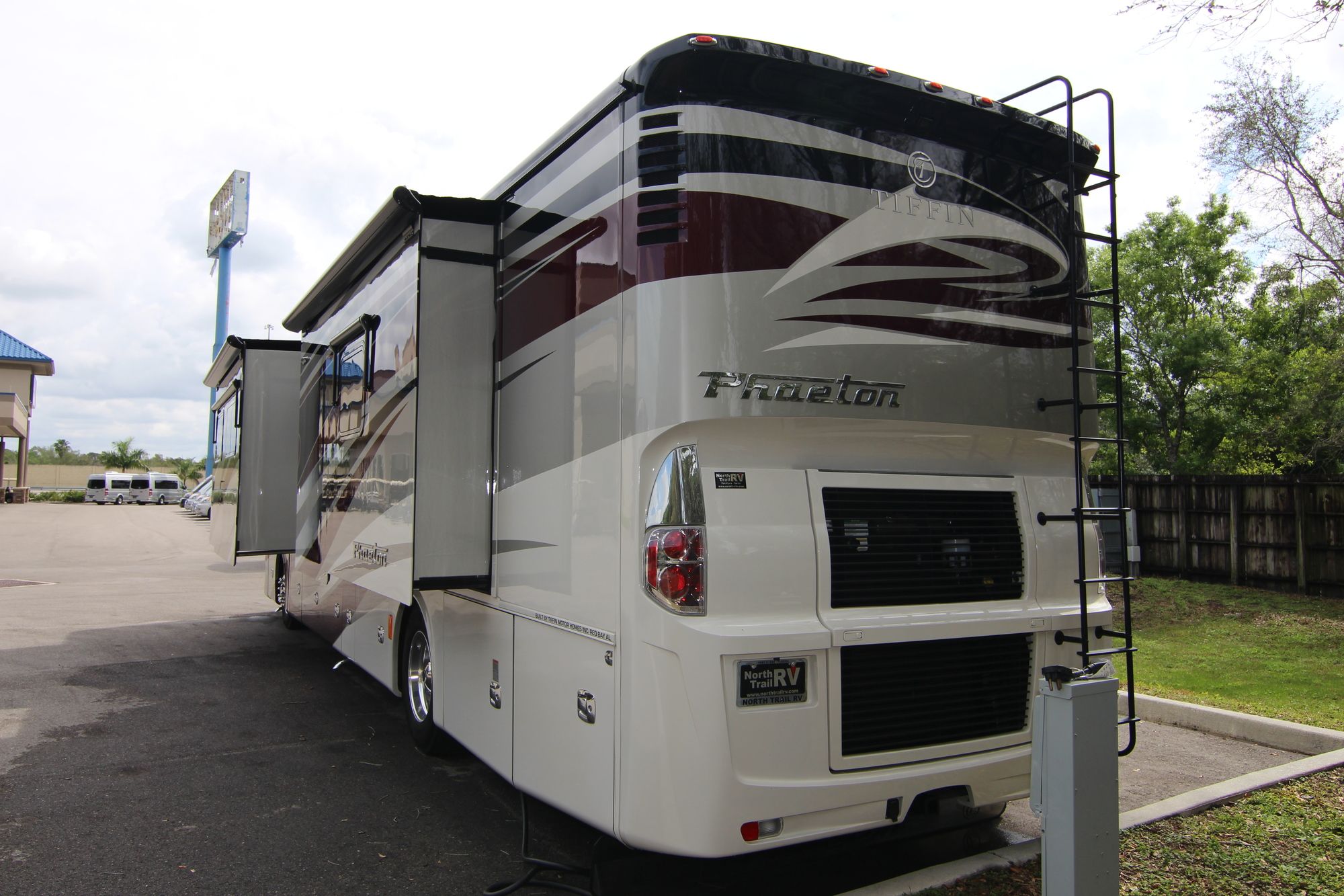 Used 2017 Tiffin Motor Homes Phaeton 40AH Class A  For Sale