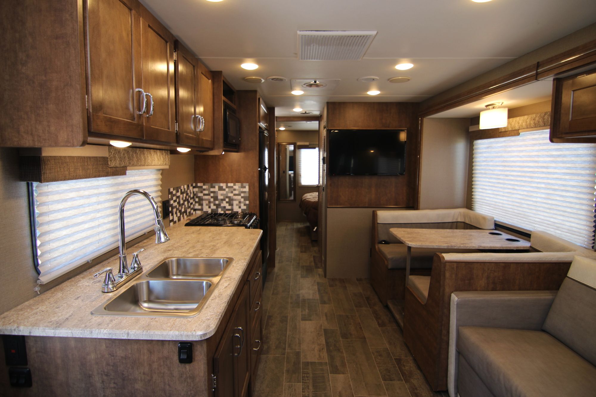 Used 2018 Winnebago Intent 30R Class A  For Sale