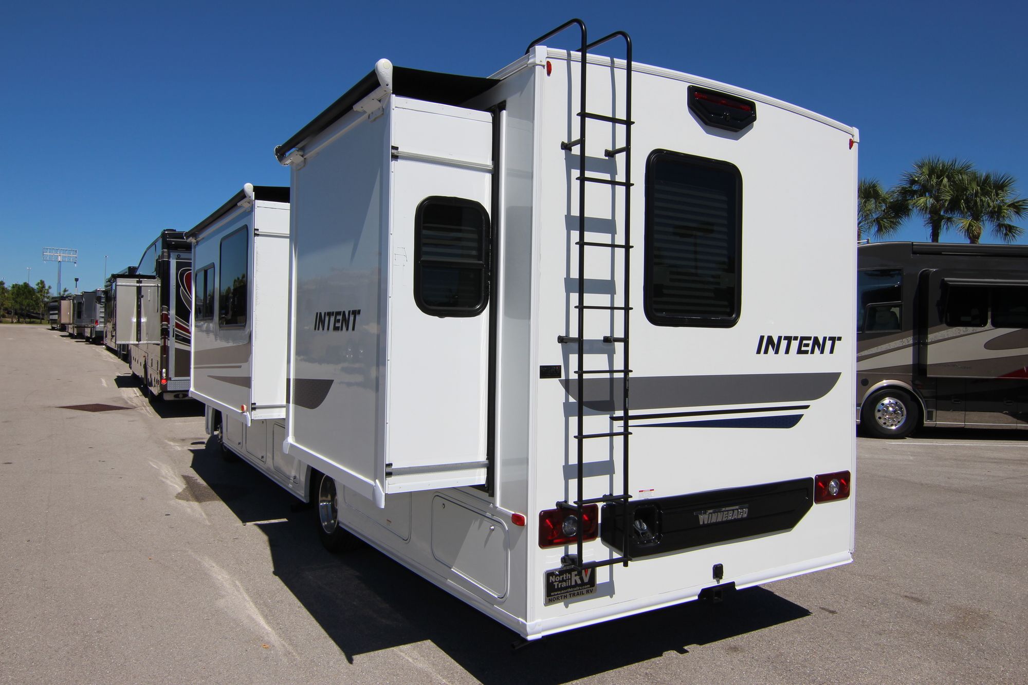 Used 2018 Winnebago Intent 30R Class A  For Sale