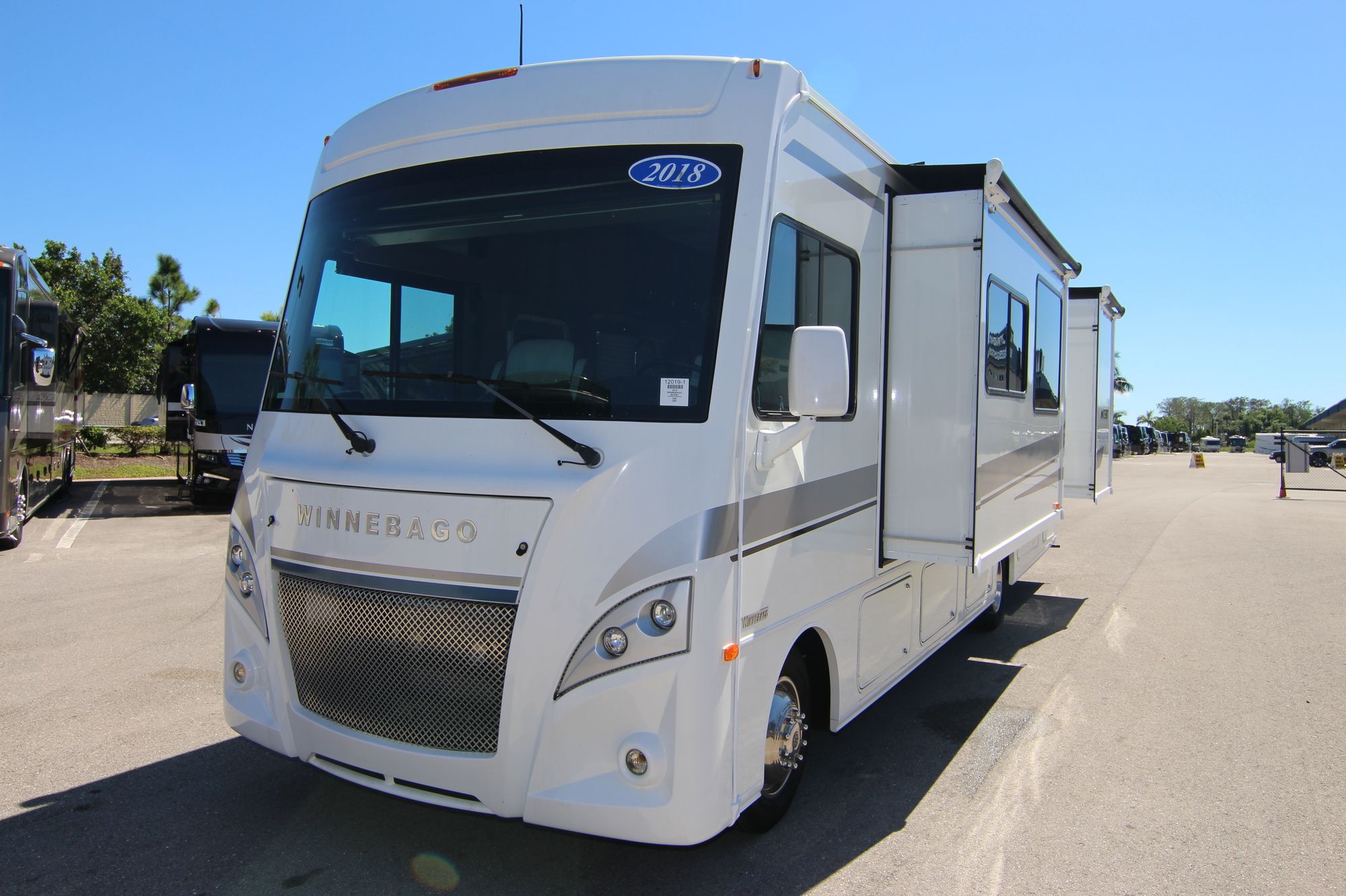 Used 2018 Winnebago Intent 30R Class A  For Sale