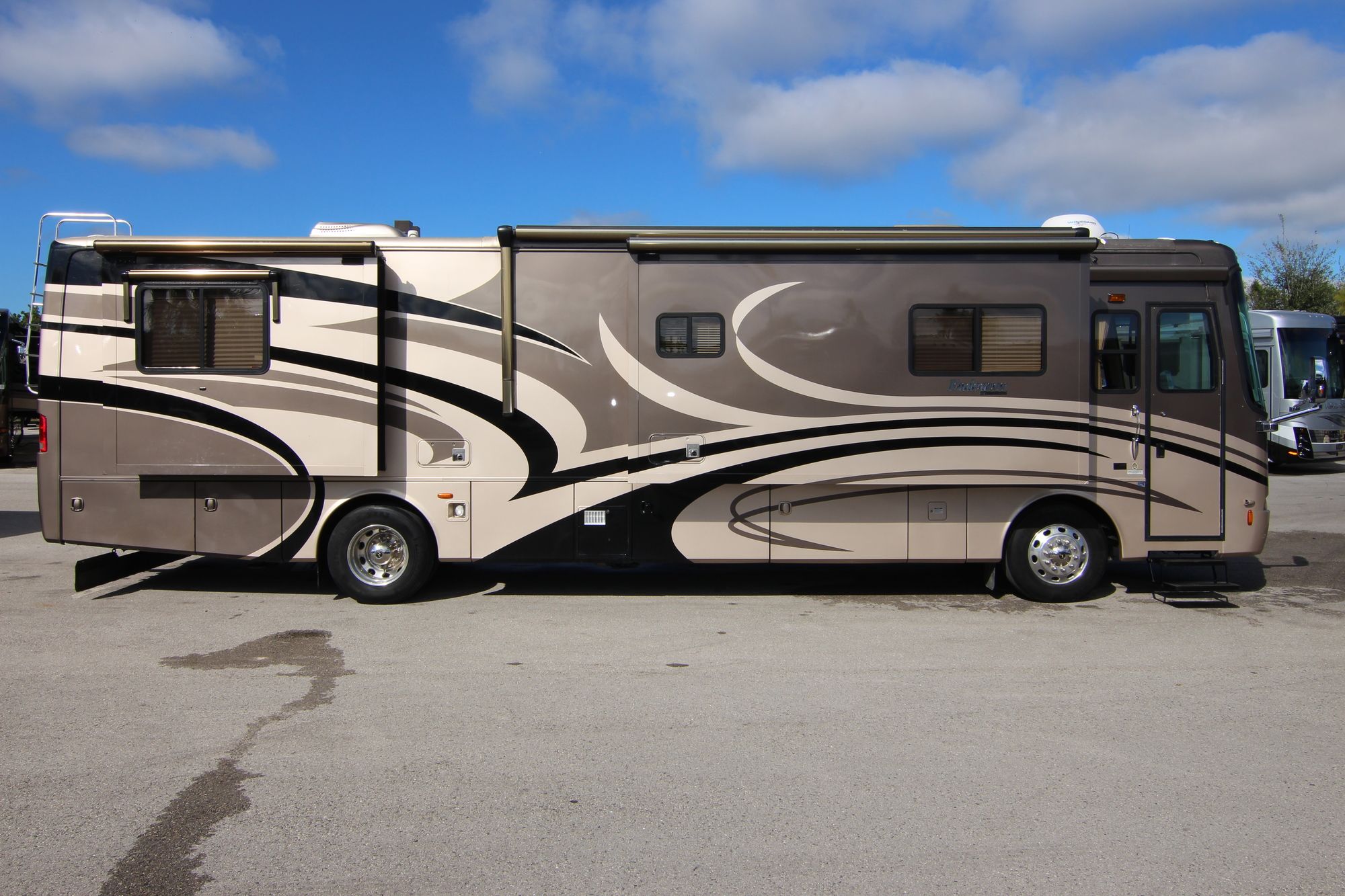 Used 2007 Holiday Rambler Endeavor 40PRQ Class A  For Sale