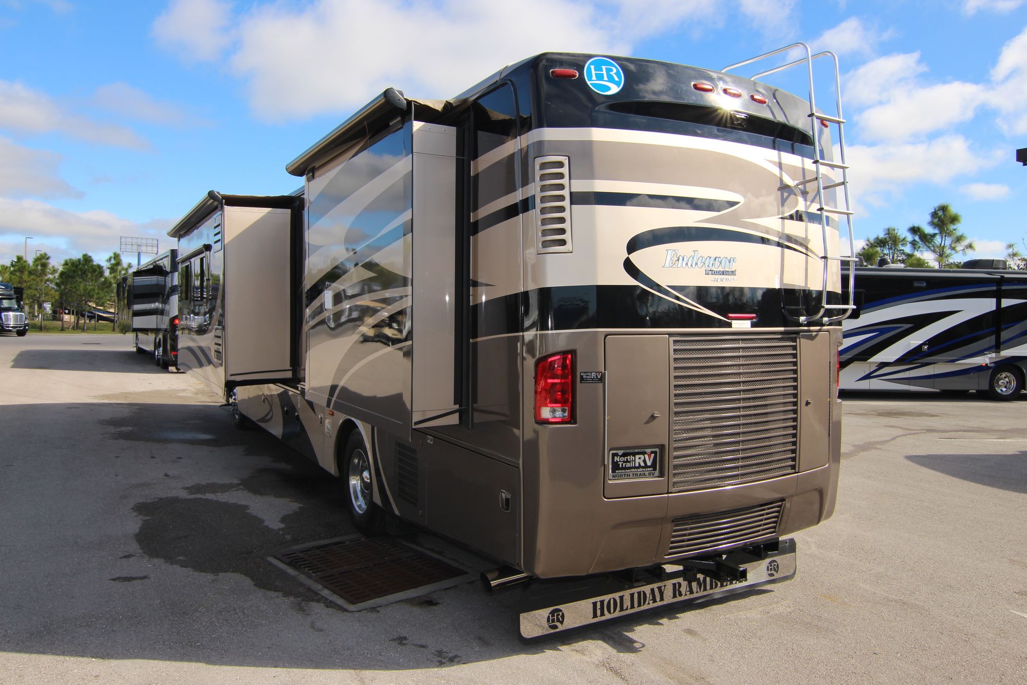 Used 2007 Holiday Rambler Endeavor 40PRQ Class A  For Sale