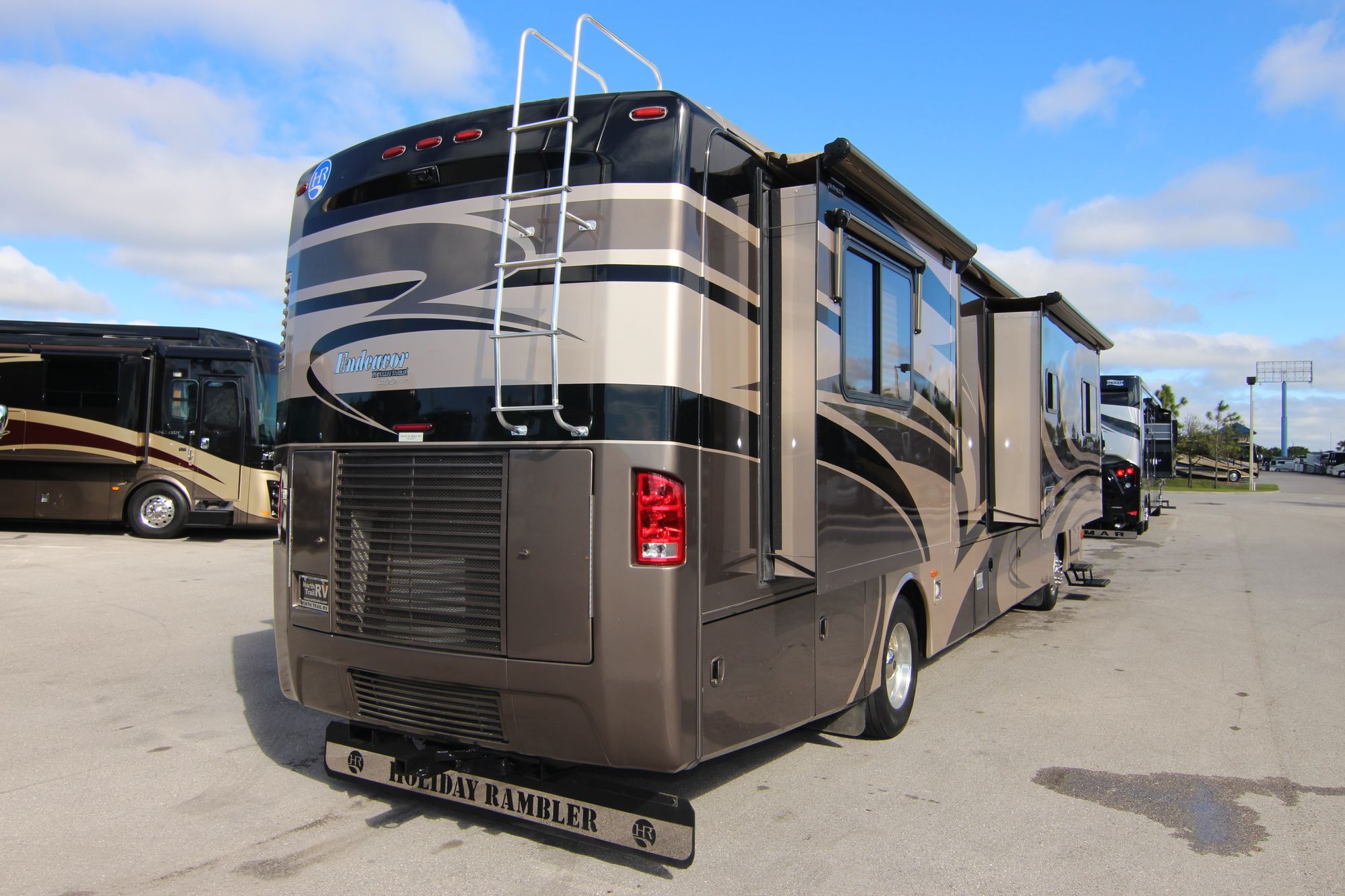 Used 2007 Holiday Rambler Endeavor 40PRQ Class A  For Sale