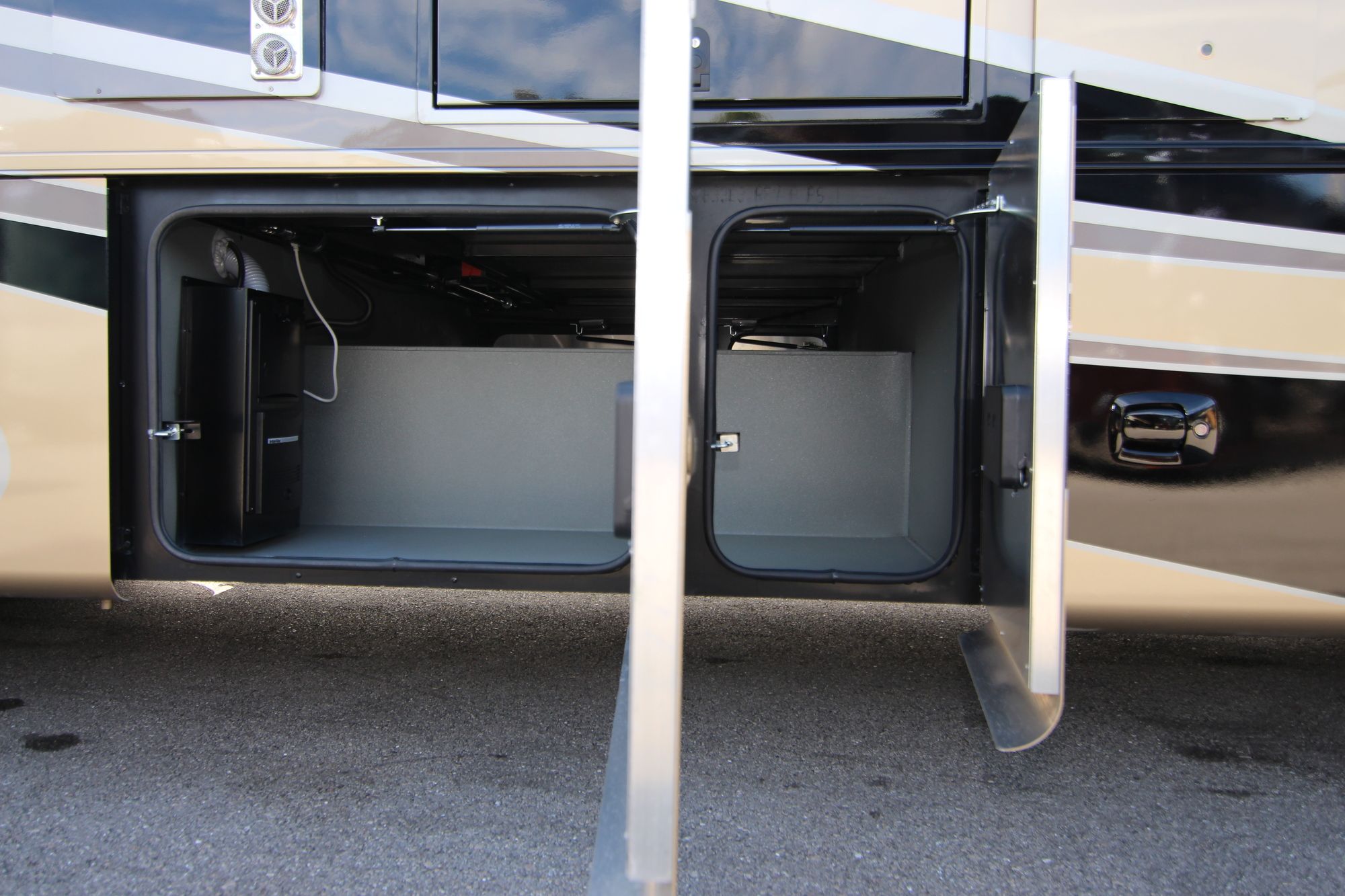 Used 2018 Tiffin Motor Homes Allegro 32SA Class A  For Sale
