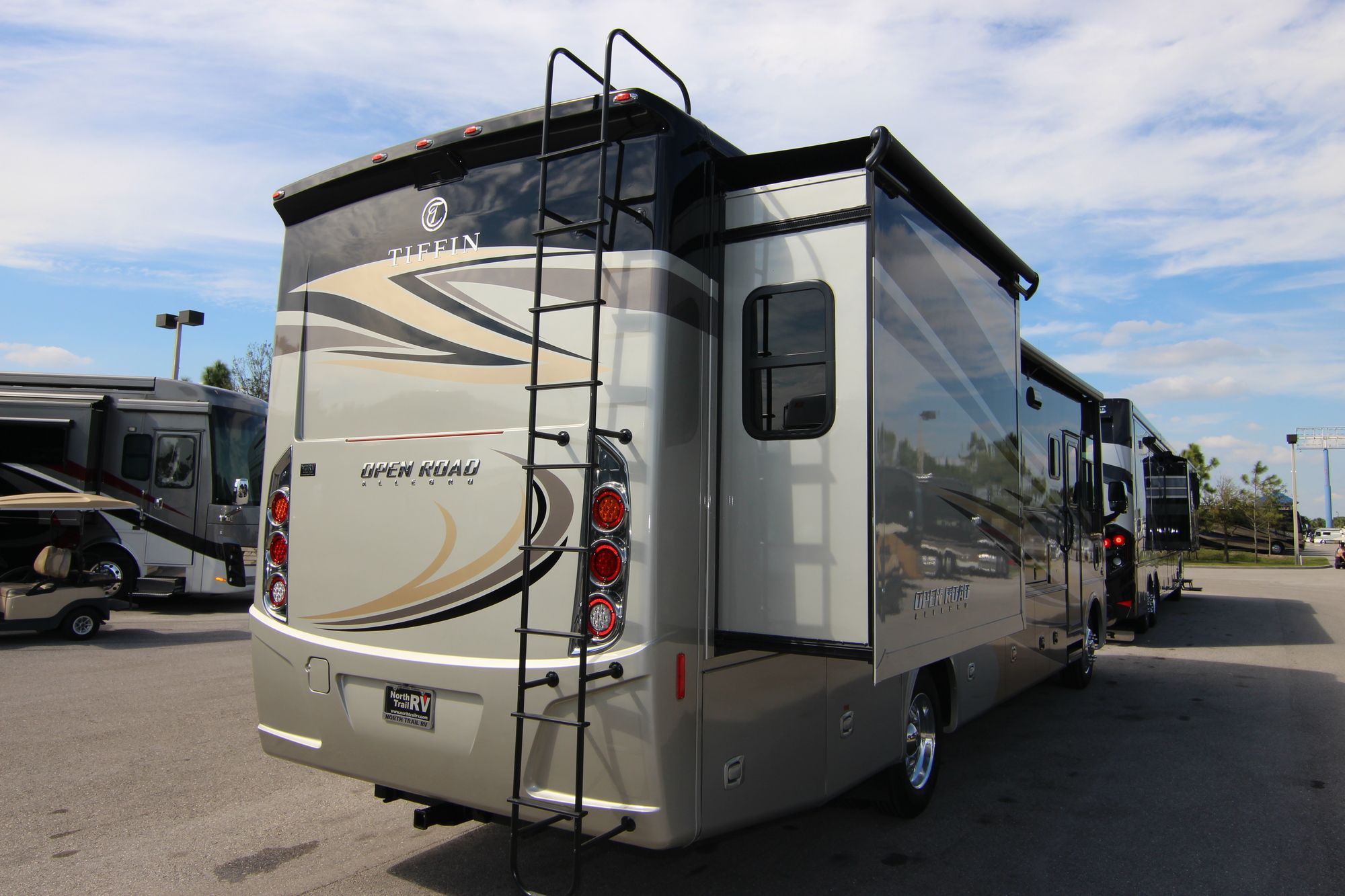 Used 2018 Tiffin Motor Homes Allegro 32SA Class A  For Sale
