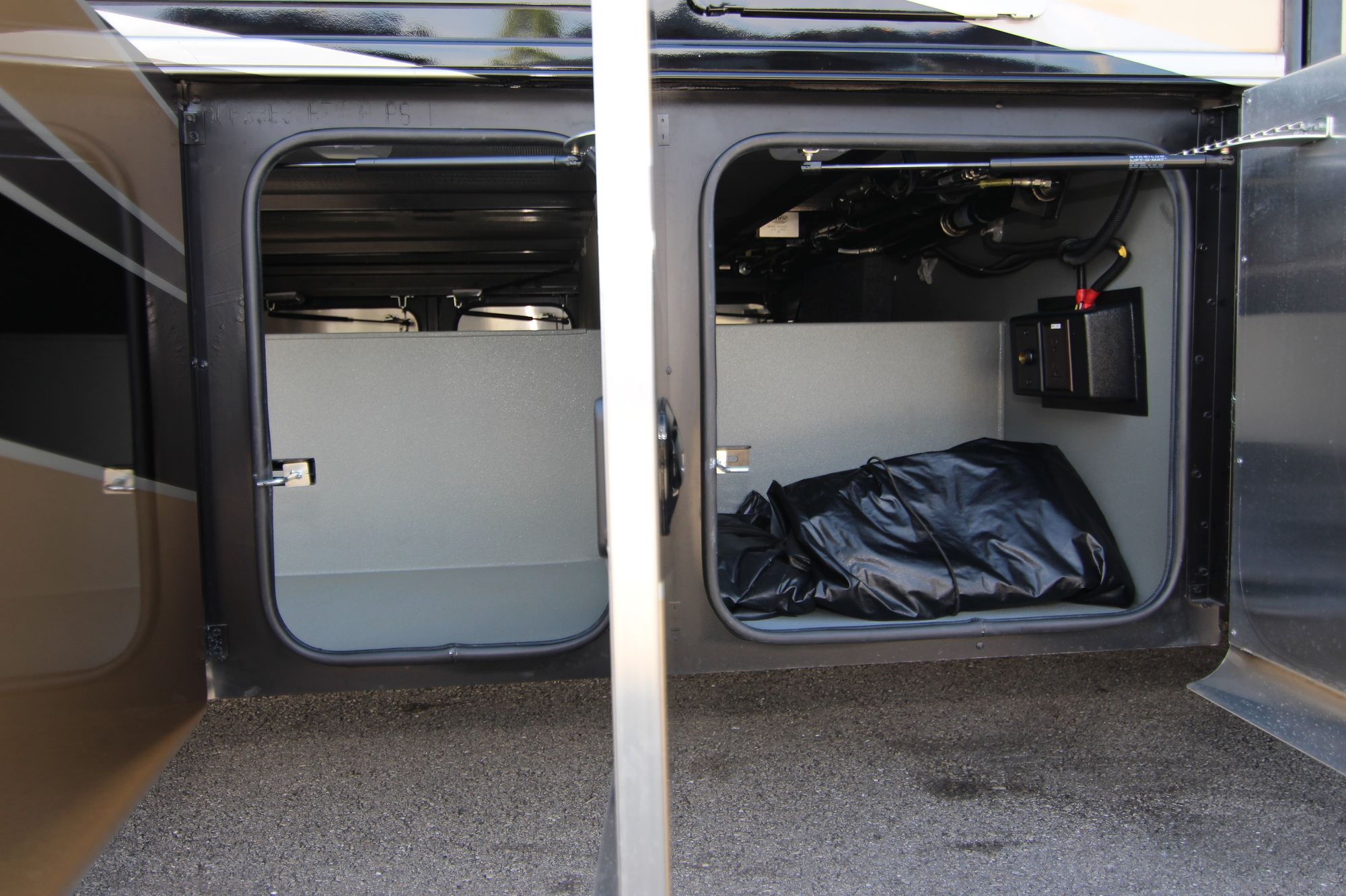 Used 2018 Tiffin Motor Homes Allegro 32SA Class A  For Sale