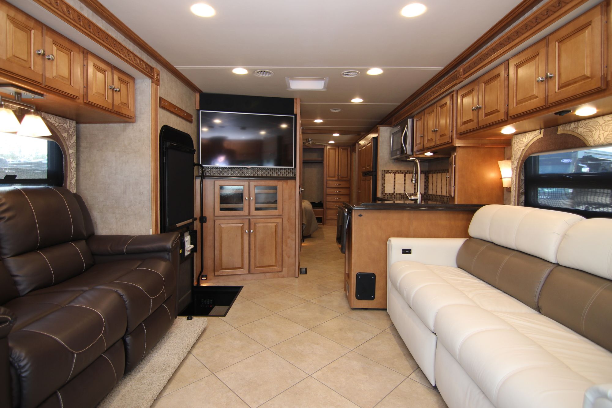 Used 2016 Winnebago Adventurer 35P Class A  For Sale