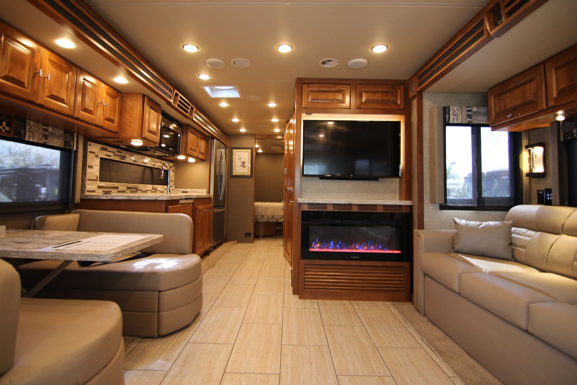 New 2019 Tiffin Motor Homes Allegro 34PA Class A  For Sale