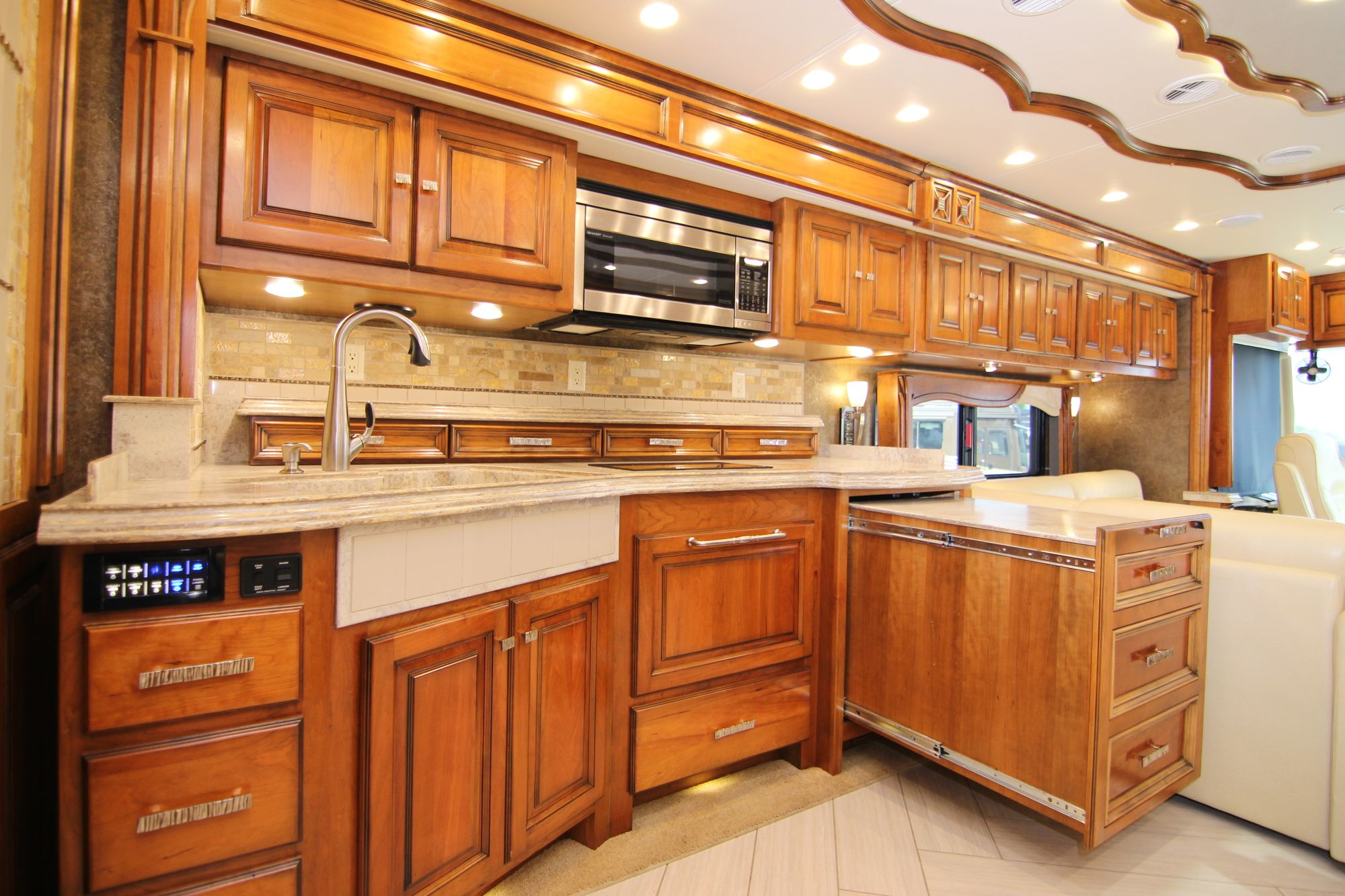 Used 2014 Tiffin Motor Homes Allegro Bus 45LP Class A  For Sale