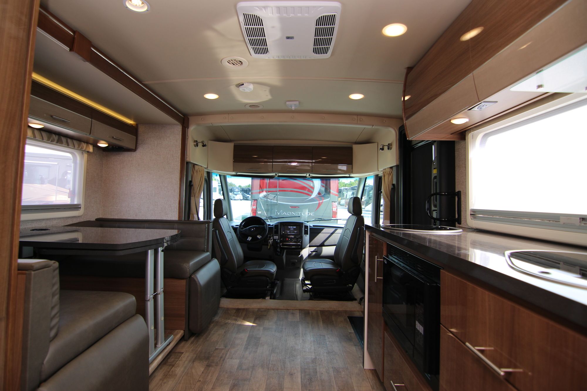 Used 2017 Winnebago Via 25P Class A  For Sale